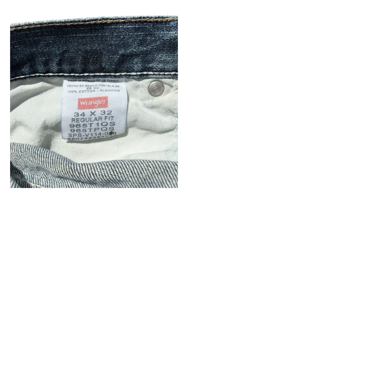 Wrangler VINTAGE Wrangler Jeans 90s Distressed Light Wash Blue 34x32 Men Straight Size 34 32 Size US 34 / EU 50 - 9 Thumbnail