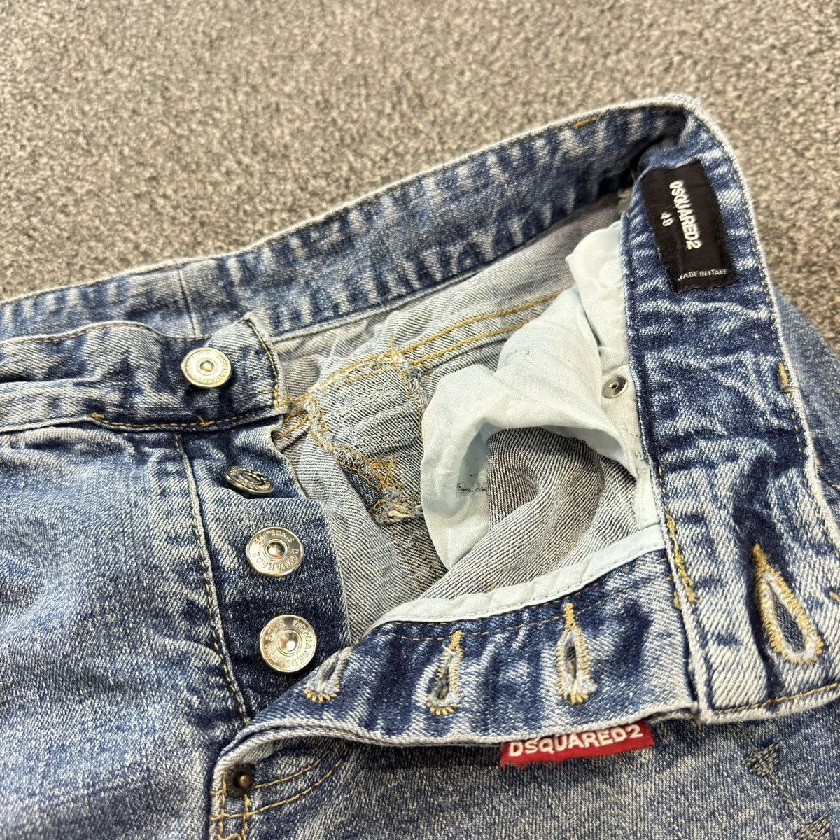 Dsquared2 Vintage Distressed Light Wash Denim Jeans Size US 31 - 14 Thumbnail