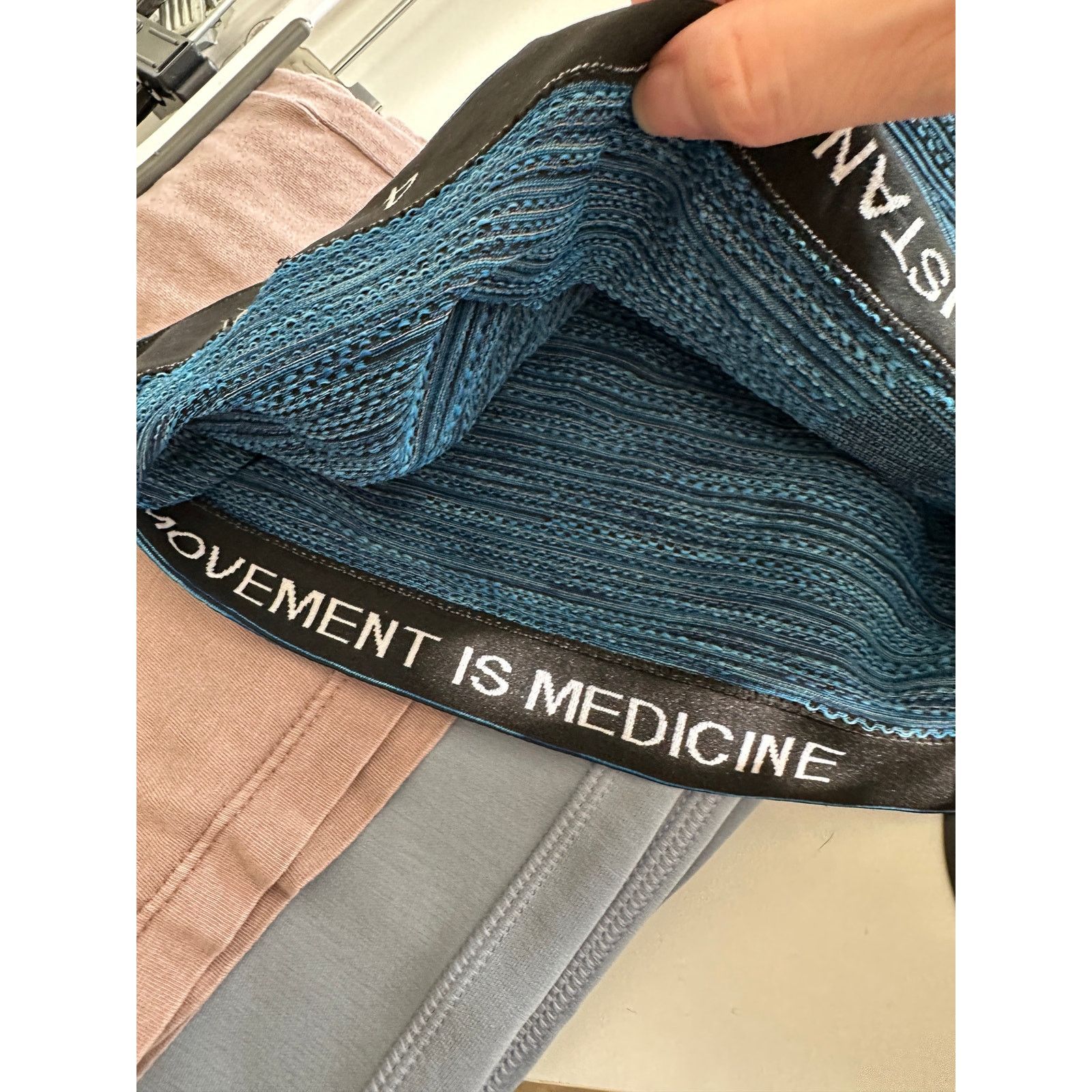 Lululemon Lululemon Blue & Black Stripe Swiftly Tech Short Sleeve Tee Size S / US 4 / IT 40 - 8 Thumbnail