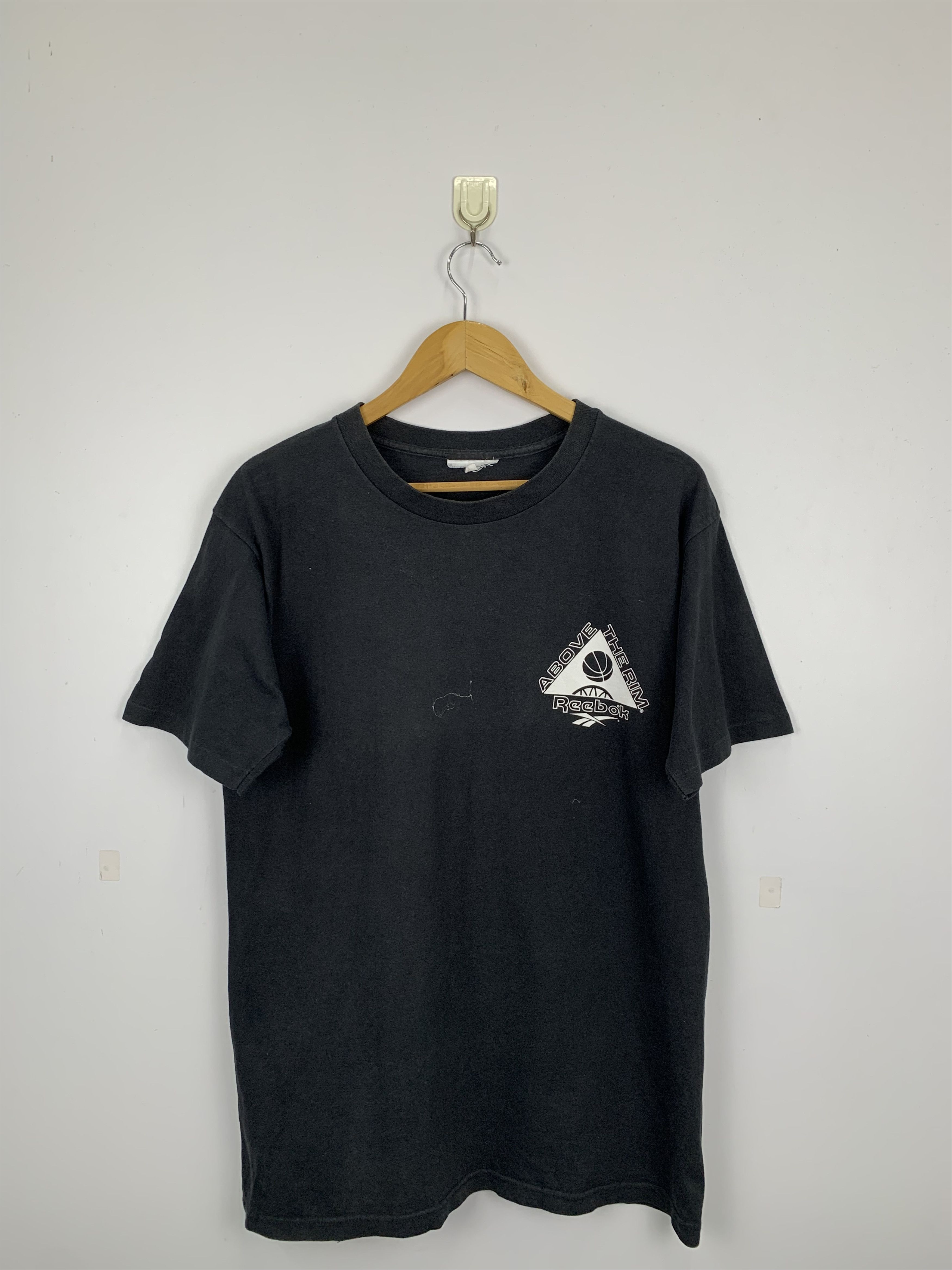 Reebok Vintage 90s Reebok Above The Rim T Shirt TA0127 Size US M / EU 48-50 / 2 - 3 Thumbnail