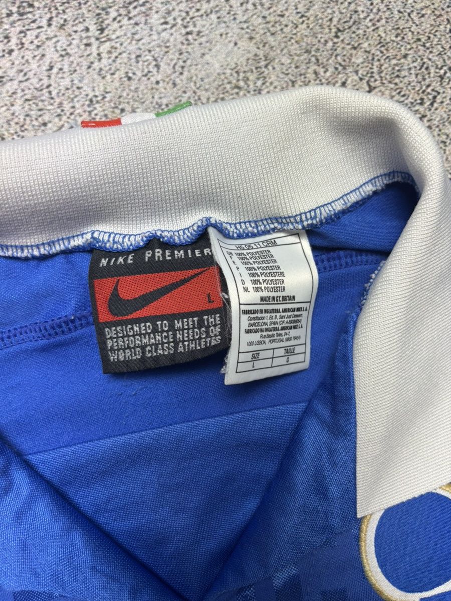 Nike Nike Italy Jersey 1995 96 Euro Home Vintage Size US XL / EU 56 / 4 - 5 Thumbnail