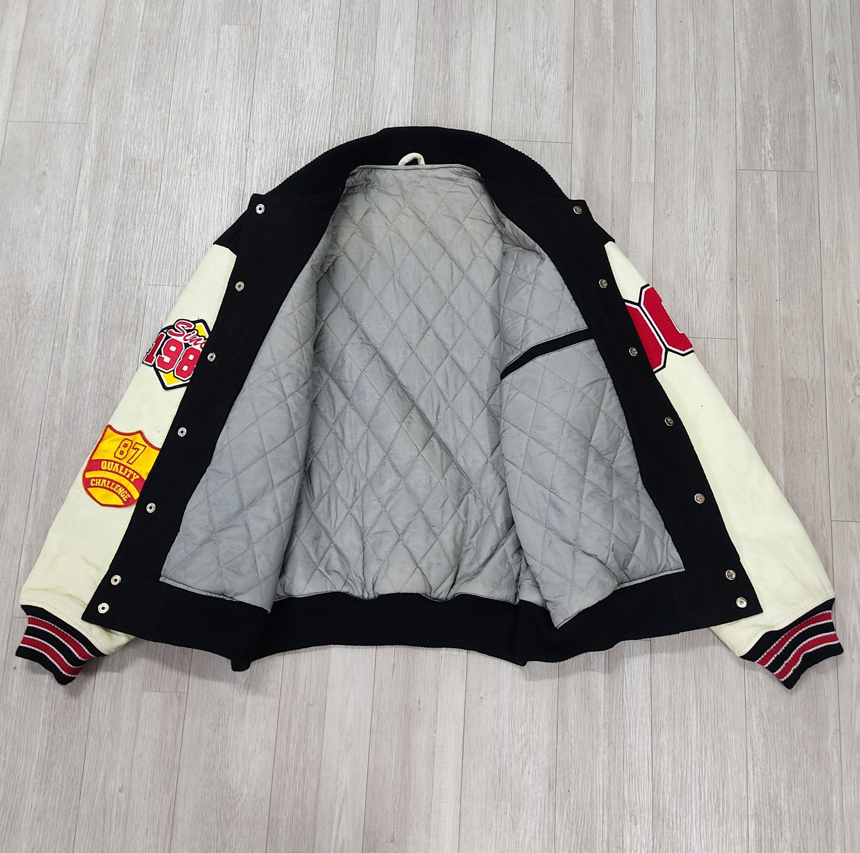 Superdry SUPERDRY Japan Leather Sleeve Varsity (Patch Loaded Edition) Size US XL / EU 56 / 4 - 18 Thumbnail