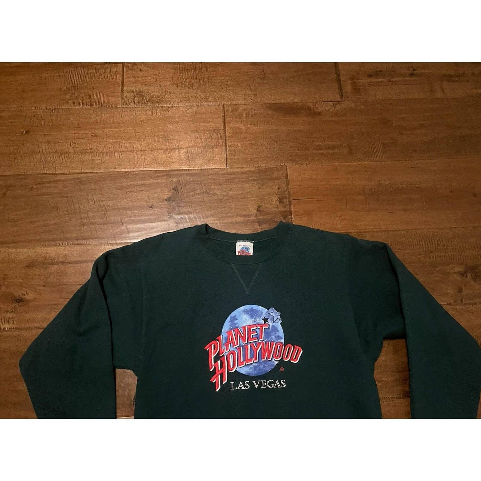 Planet Hollywood VINTAGE Planet Hollywood Sweatshirt Green Crewneck USA 90s Adult Large Unisex Mens Womens Regular Size L Centered Front Embroidered Lettering Size US L / EU 52-54 / 3 - 2 Thumbnail
