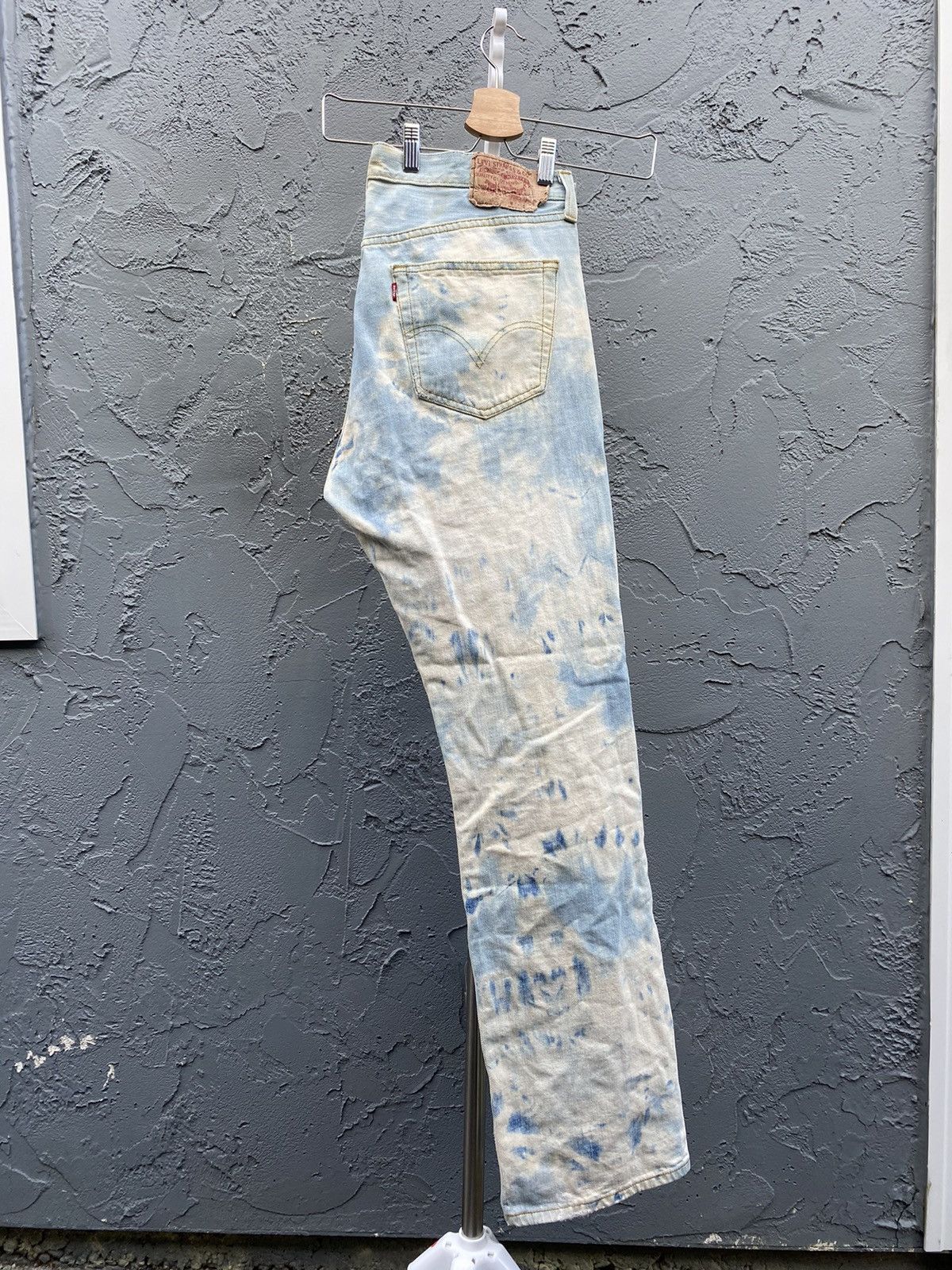 Levi's Crazy Bleach-Dye 00s Levi’s 501 Size US 36 / EU 52 - 5 Thumbnail