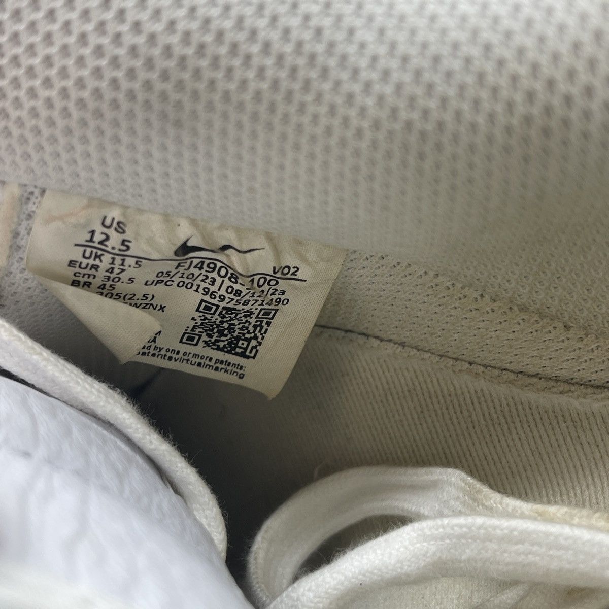 Nike Air Force 1 low triple white Size US 12.5 / EU 45-46 - 8 Thumbnail