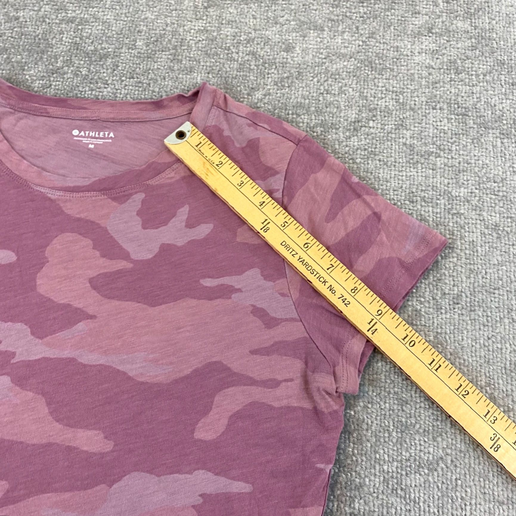 Athleta Athleta Shirt Top Womens M Pink Camouflage Daily Tee Crew Short Sleeve Organic Size M / US 6-8 / IT 42-44 - 5 Thumbnail