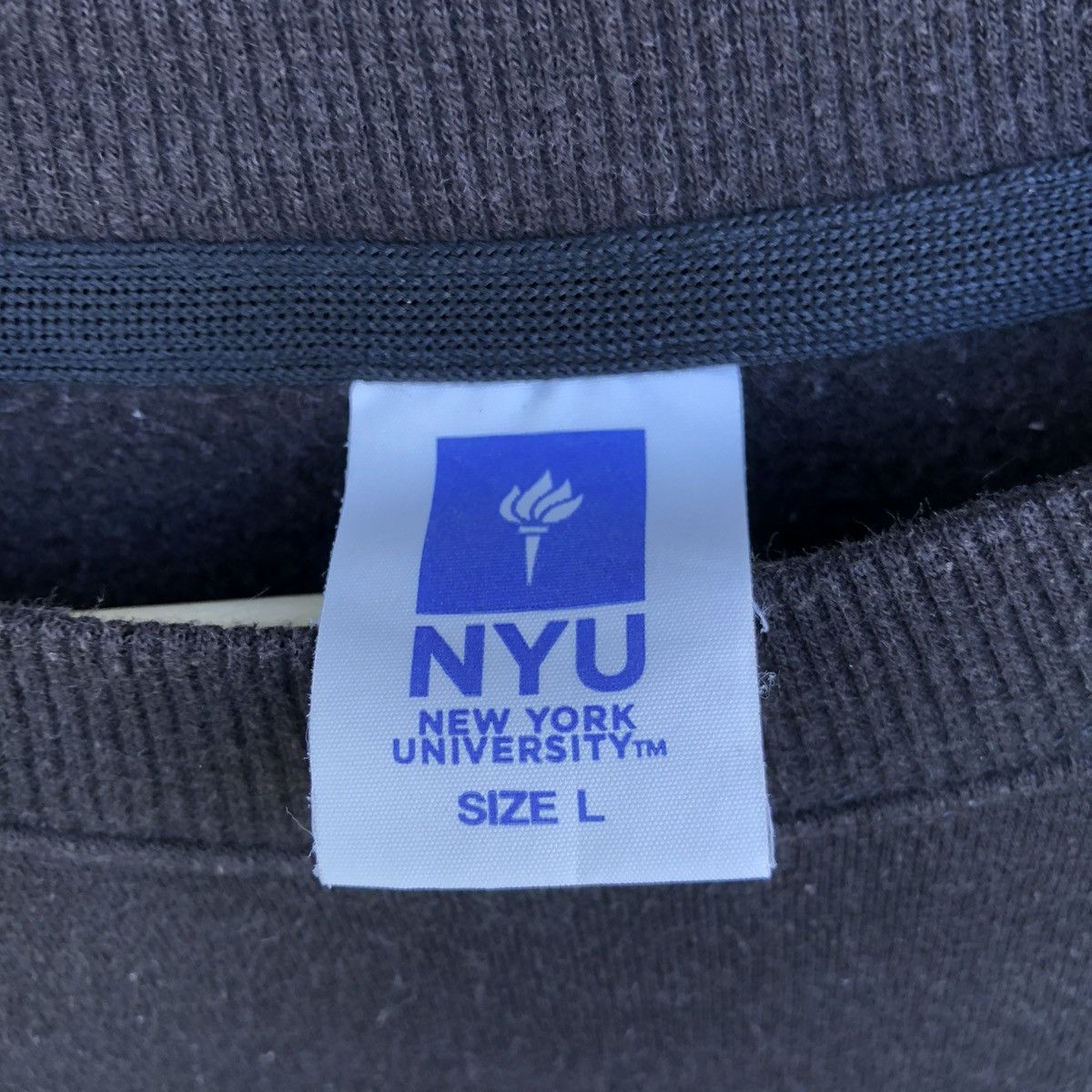 GU University New York X GU Sweatshirt Pullover Size L / US 10 / IT 46 - 4 Thumbnail