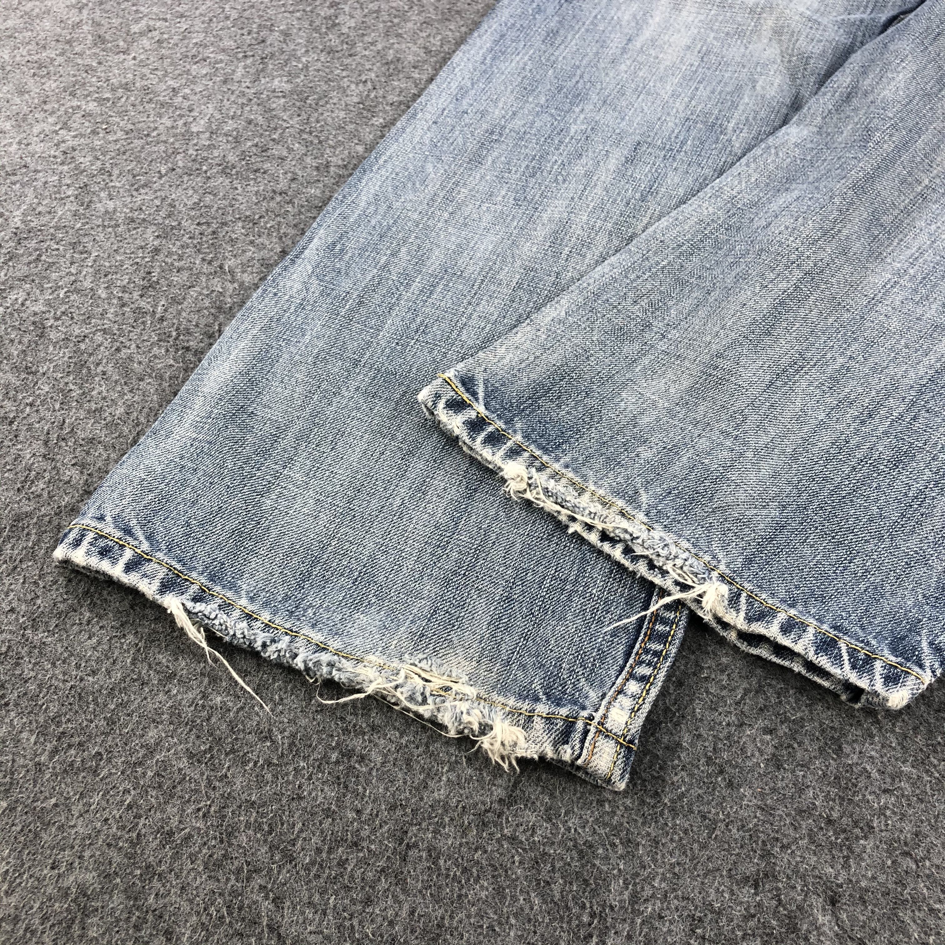 Levi's Vintage Levis 514 Jeans Faded Blue Denim-J991 Size US 33 - 6 Thumbnail