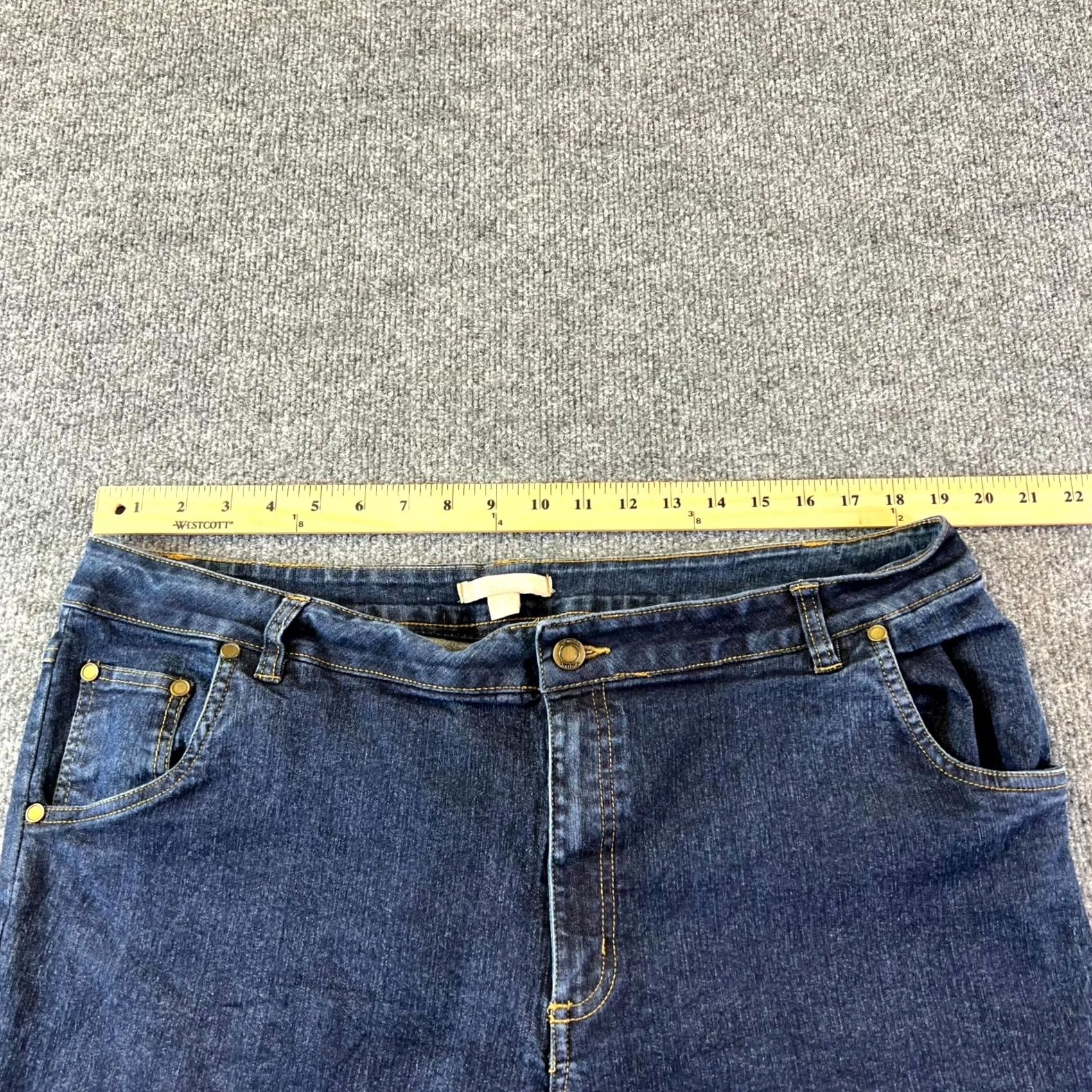 Vintage Woman Within Capri Jeans Women's 18W Blue Denim Cotton Straight Leg Streetwear Jeans Size 40" / US 18 - 3 Thumbnail