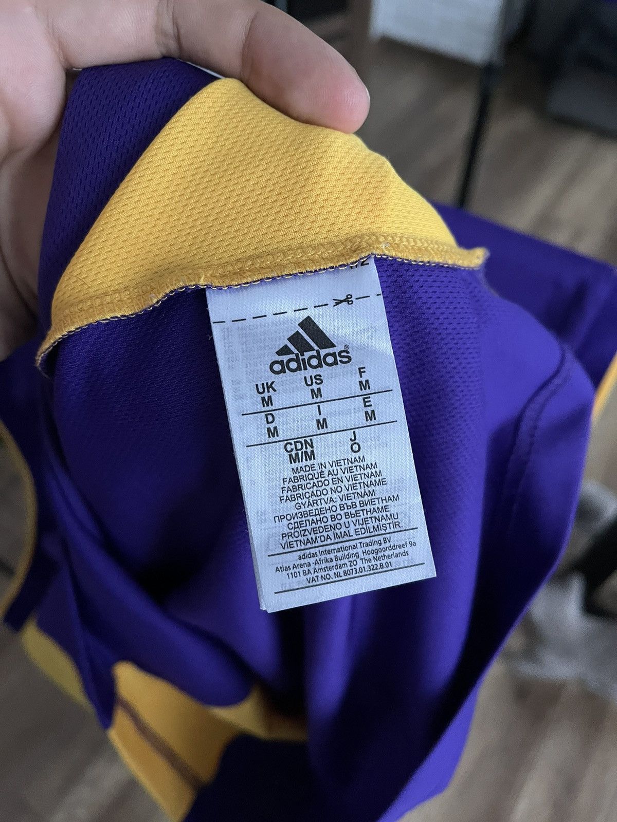 NBA Adidas Los Angeles Lakers LA Kobe Bryant Vintage NBA Jersey Size US M / EU 48-50 / 2 - 10 Thumbnail