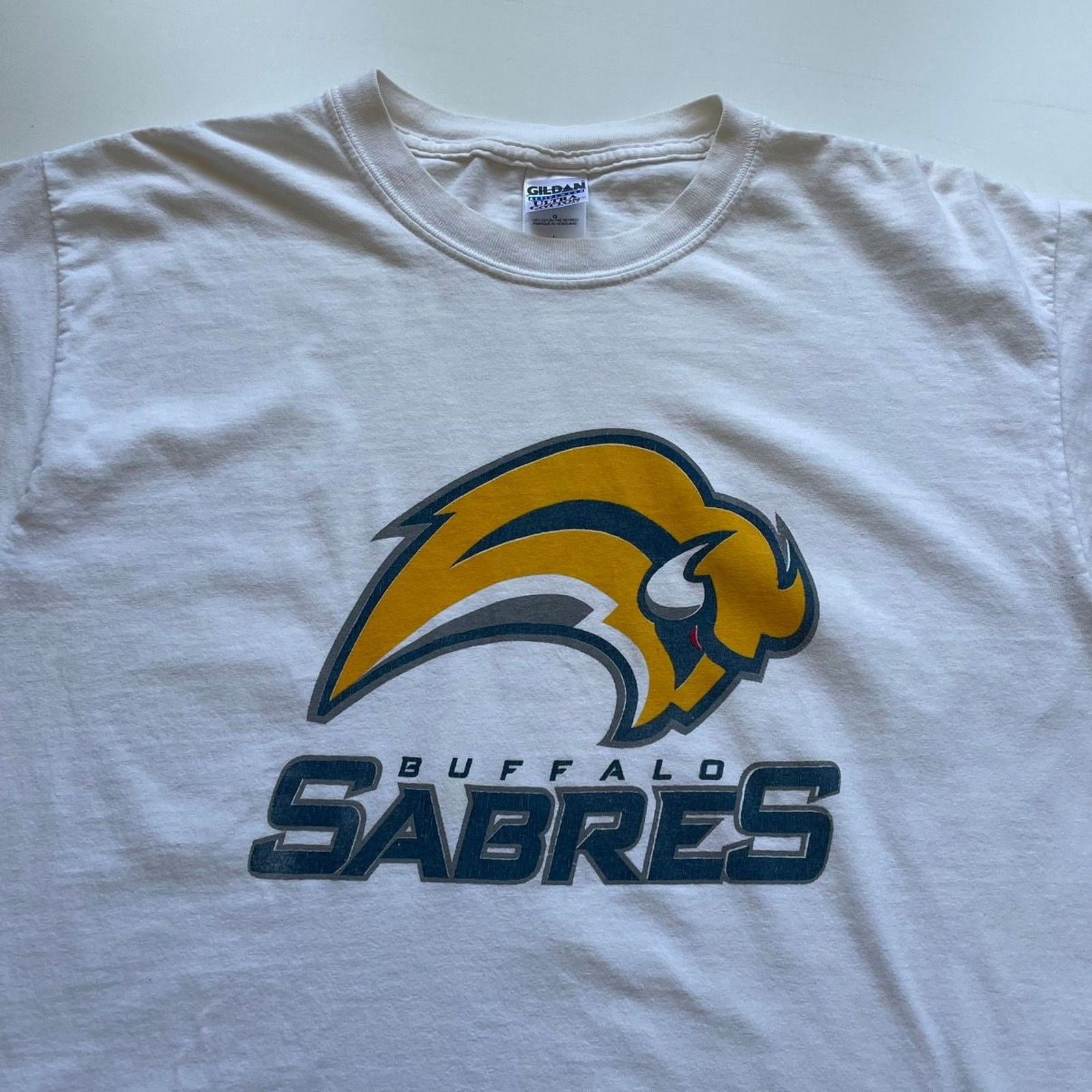 NHL Vintage Y2K Buffalo Sabres NHL Logo Graphic T Shirt Large Size US L / EU 52-54 / 3 - 2 Thumbnail