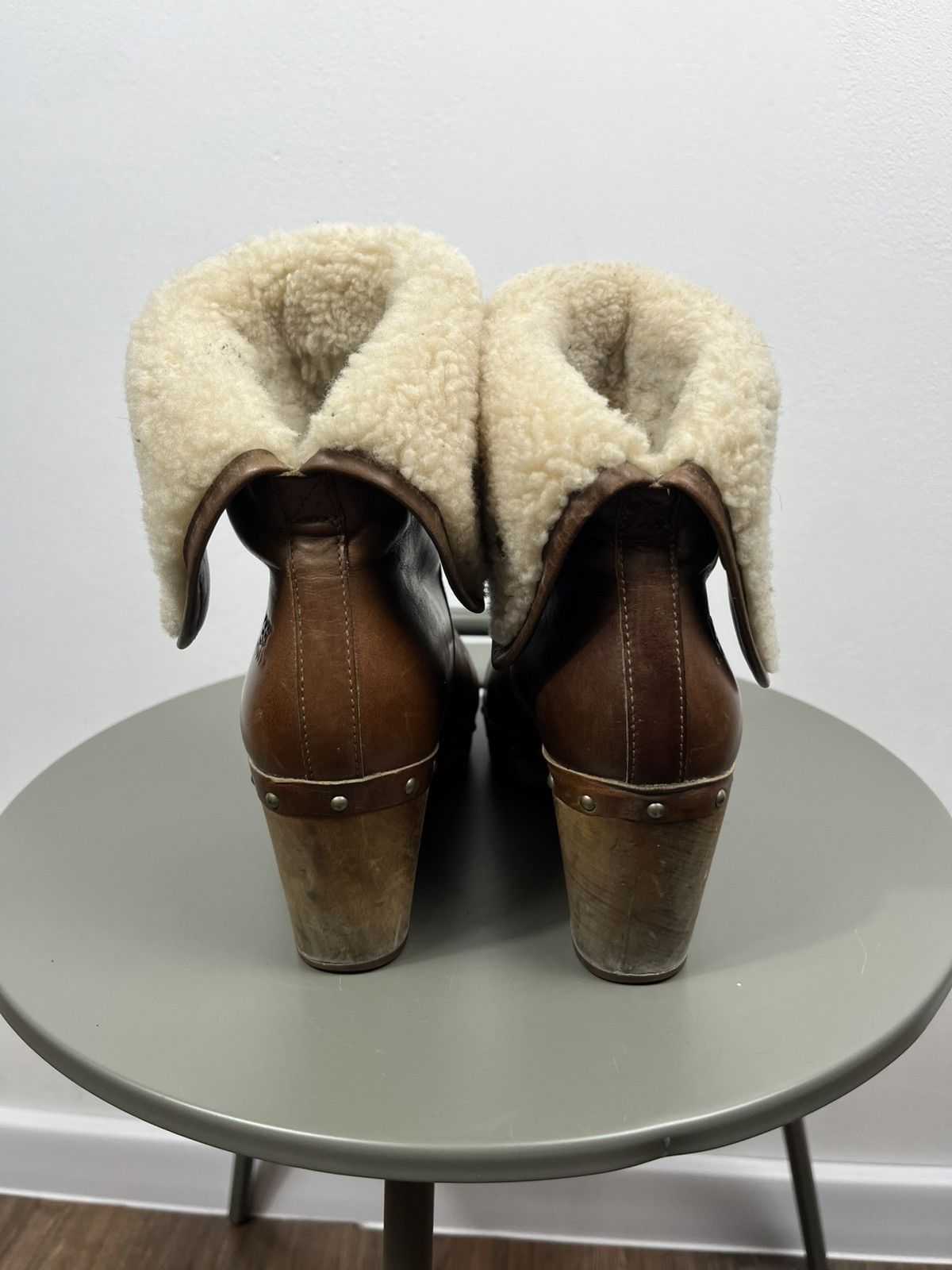 Ugg UGG Shearling Lined Leather Clog Boots Wooden Heel EU 38 US7 Size US 7 / IT 37 - 7 Thumbnail
