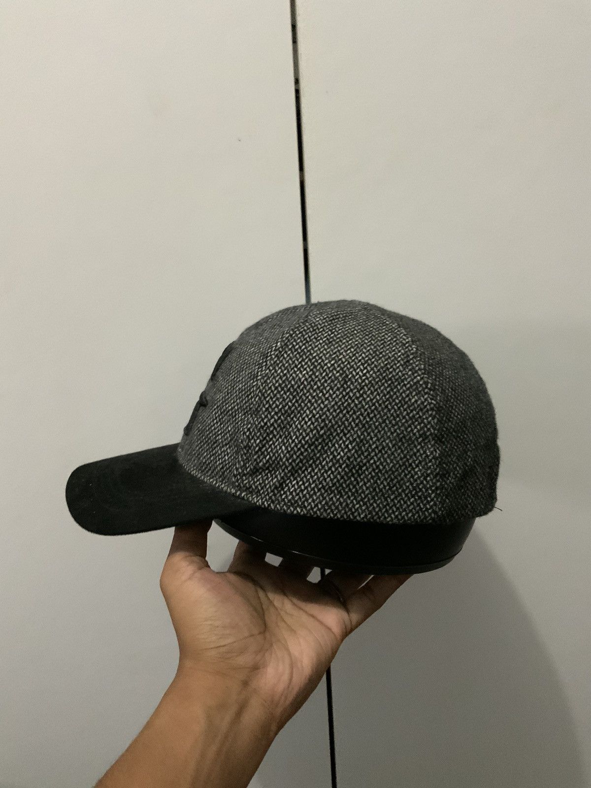 Zara Zara Big Logo Fitted Hat Size ONE SIZE - 2 Thumbnail