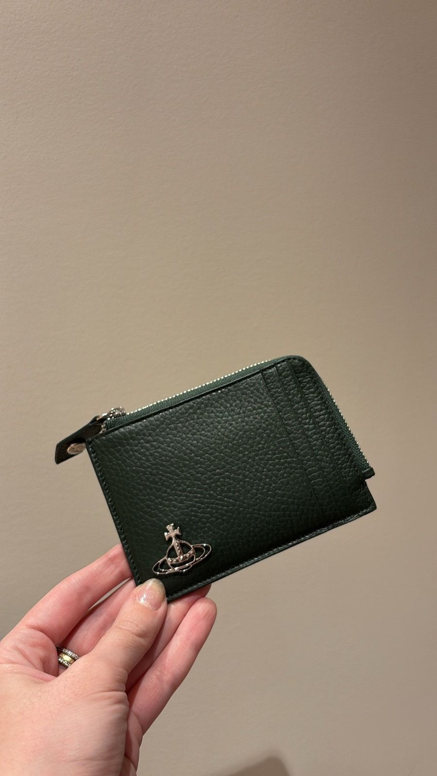 Vivienne Westwood o1f1d3z1225 Size: OS / Zip Card Holder in Green Size ONE SIZE - 1 Preview