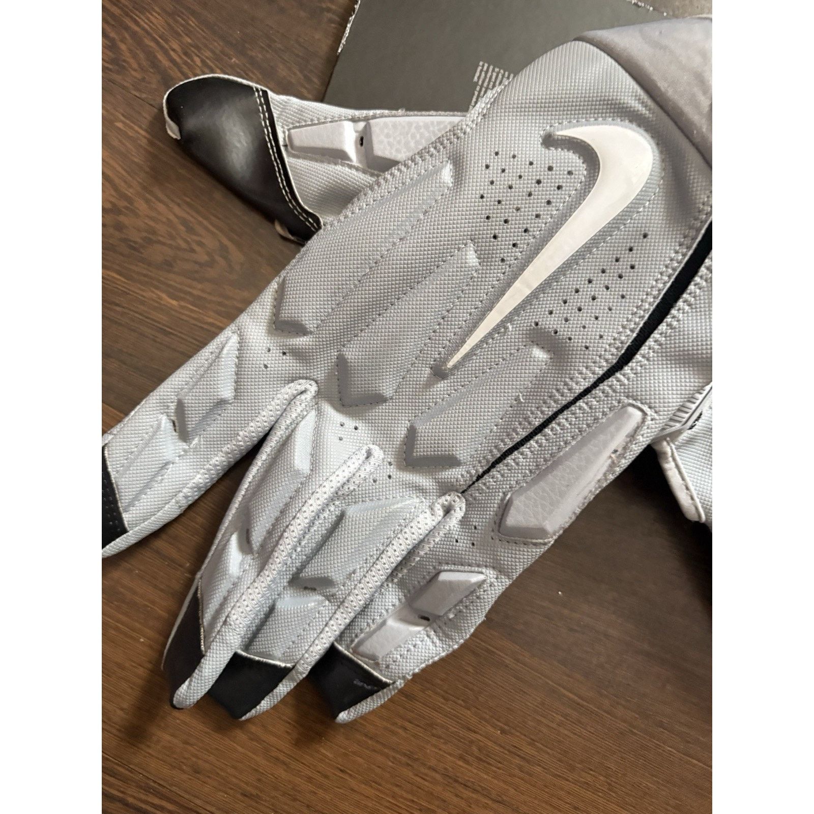 Nike RareFind Nike D-Tack 6.0 Linmn Ftbl Glv Gray Men's Size 4XL Size ONE SIZE - 2 Thumbnail