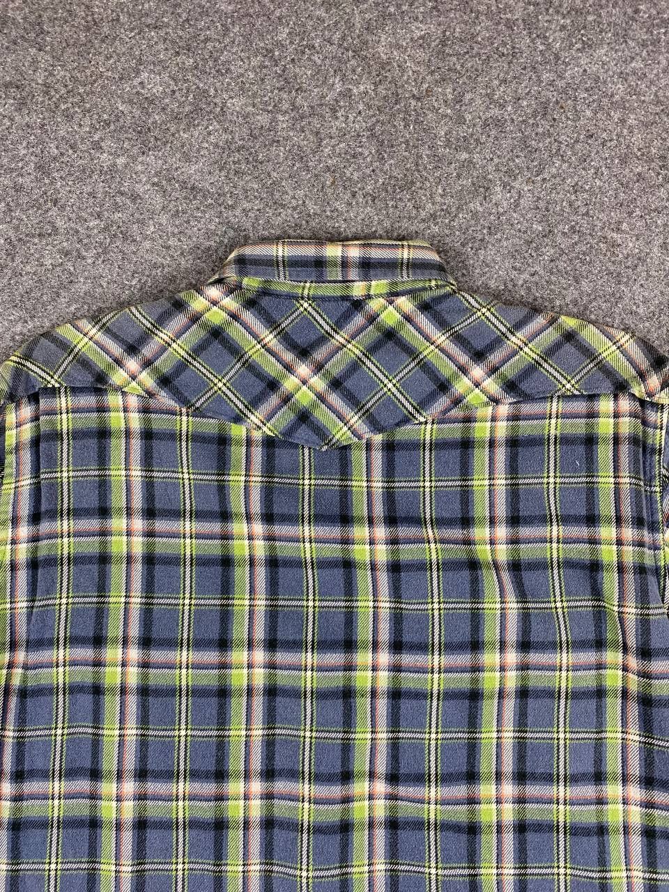 Japanese Brand vintage uniqlo shadow plaid western flannel shirt Size US M / EU 48-50 / 2 - 10 Thumbnail