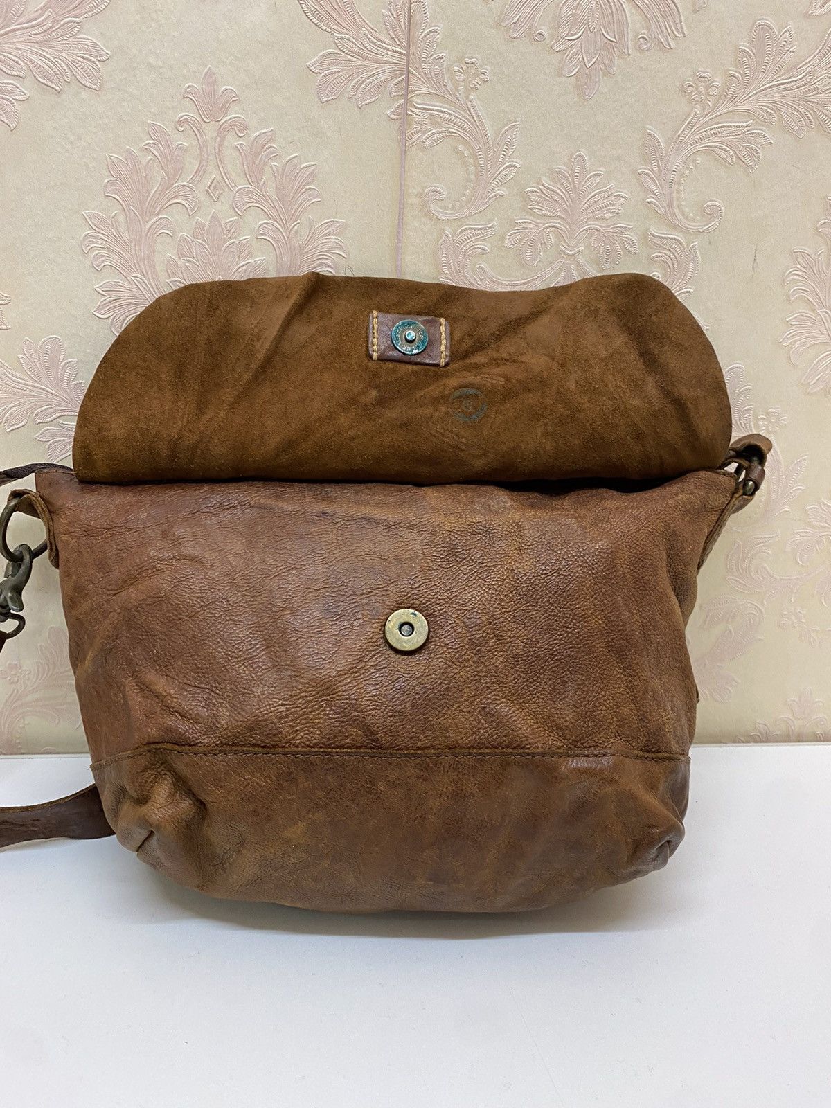 Japanese Brand Japanese Brand Green Label Relaxing Leather Sling Bag Size ONE SIZE - 6 Thumbnail