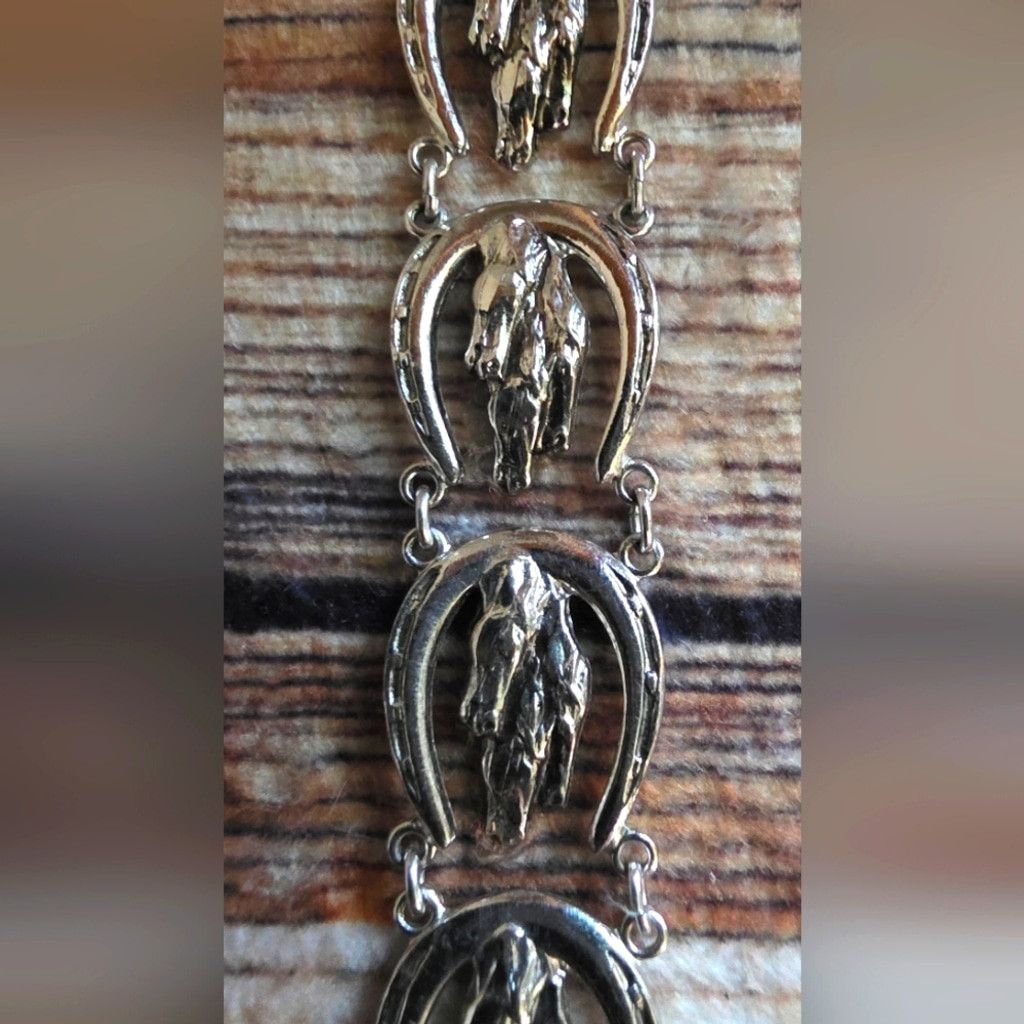 Other Vintage Silver Equestrian Bracelet Size ONE SIZE - 2 Thumbnail