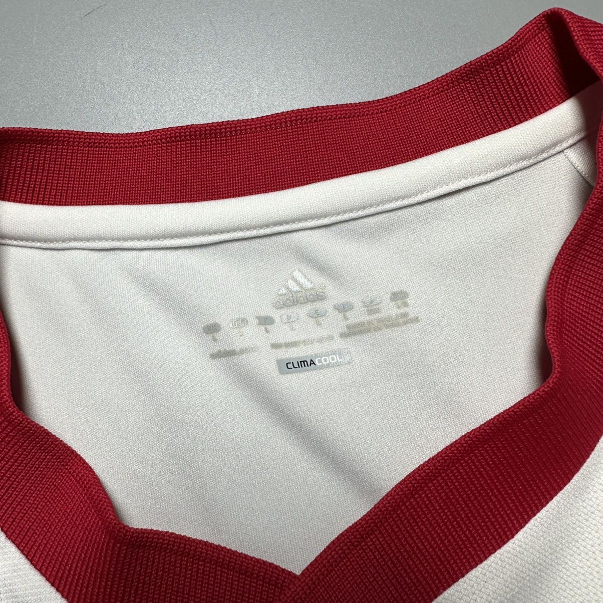 Vintage RED BULL SALZBURG ADIDAS 2011/2012 SOCCER JERSEY #23 SEKAGYA Size US L / EU 52-54 / 3 - 6 Thumbnail