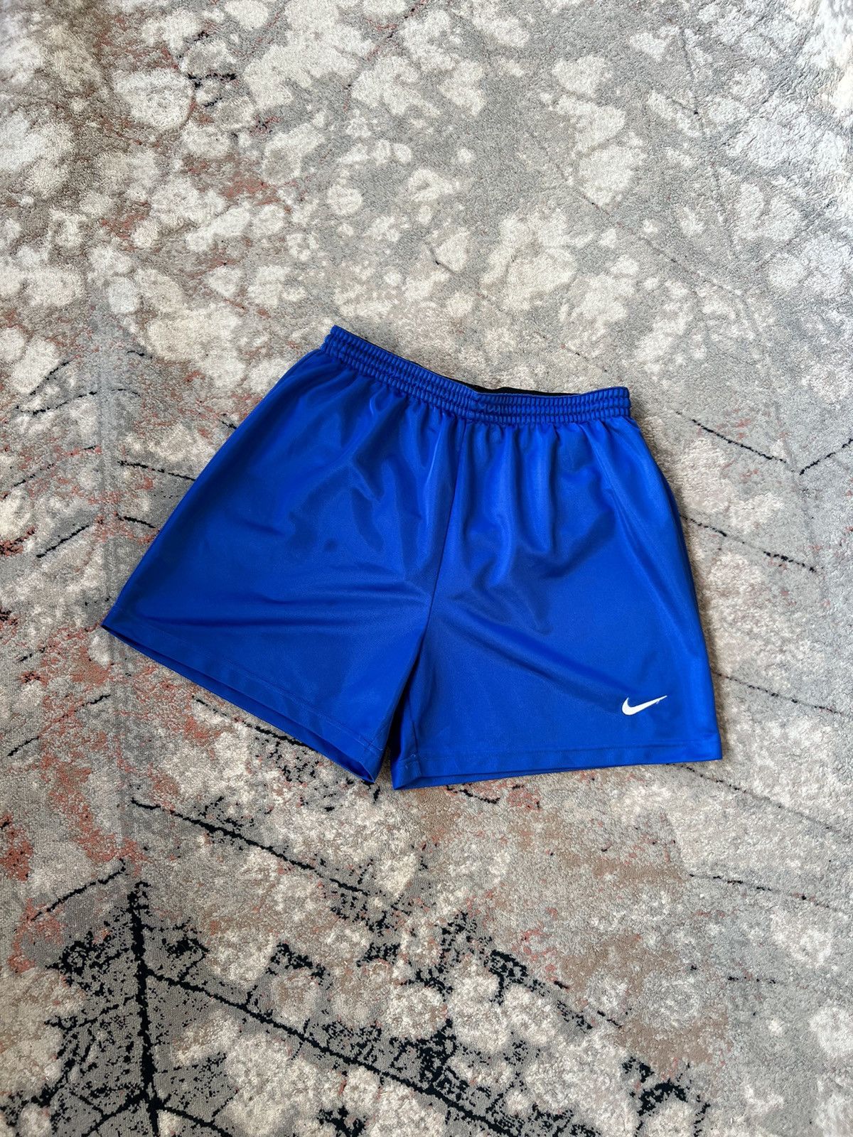 Nike Nike Vintage Shorts Size US 34 / EU 50 - 1 Thumbnail