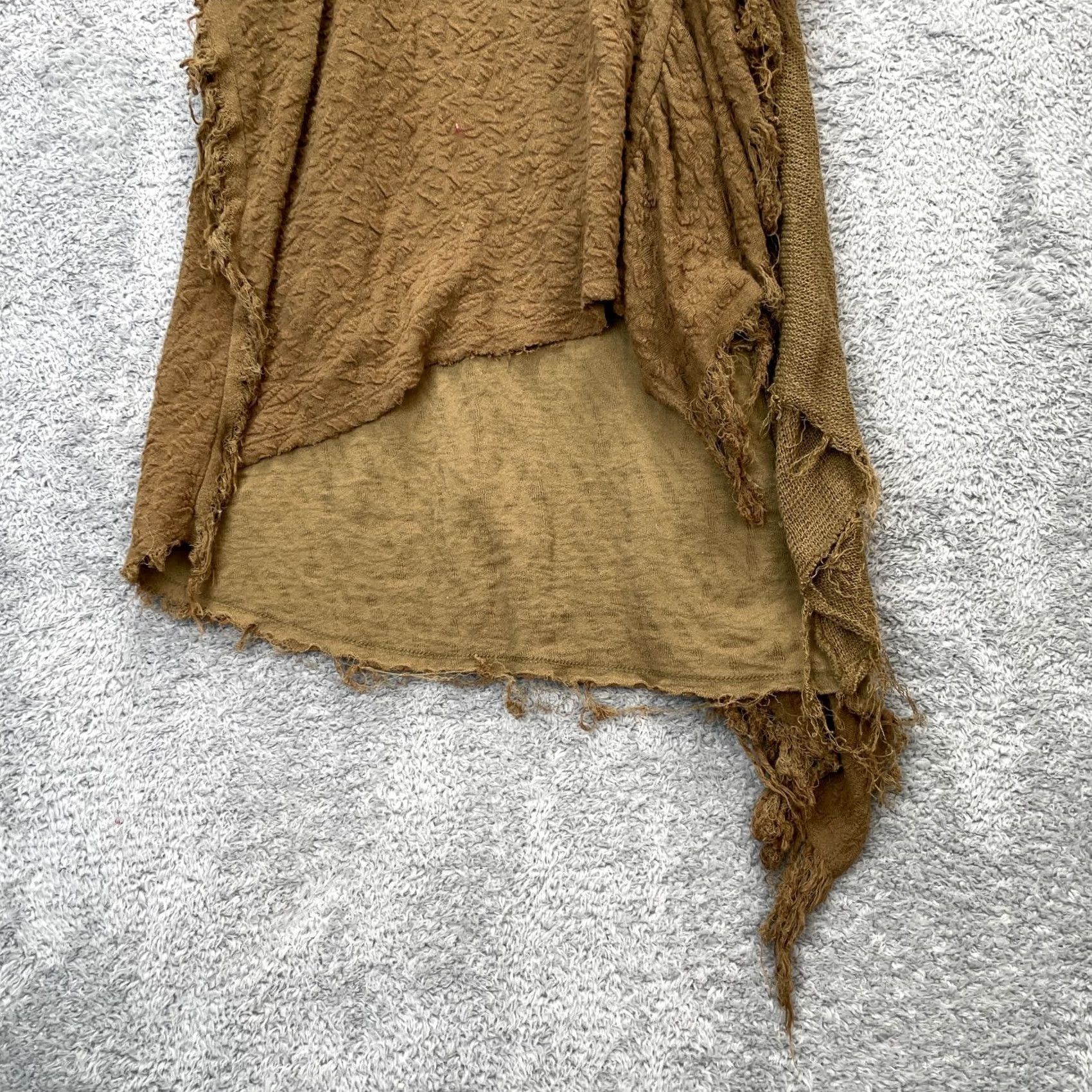 Free People Free People Tank Womens Small Brown Top Asymmetrical Fringe Trim Boho Artsy Fray Tank Top Beach Bohemian City Outdoor Womens Small Brown Side Fringe Size S / US 4 / IT 40 - 6 Thumbnail