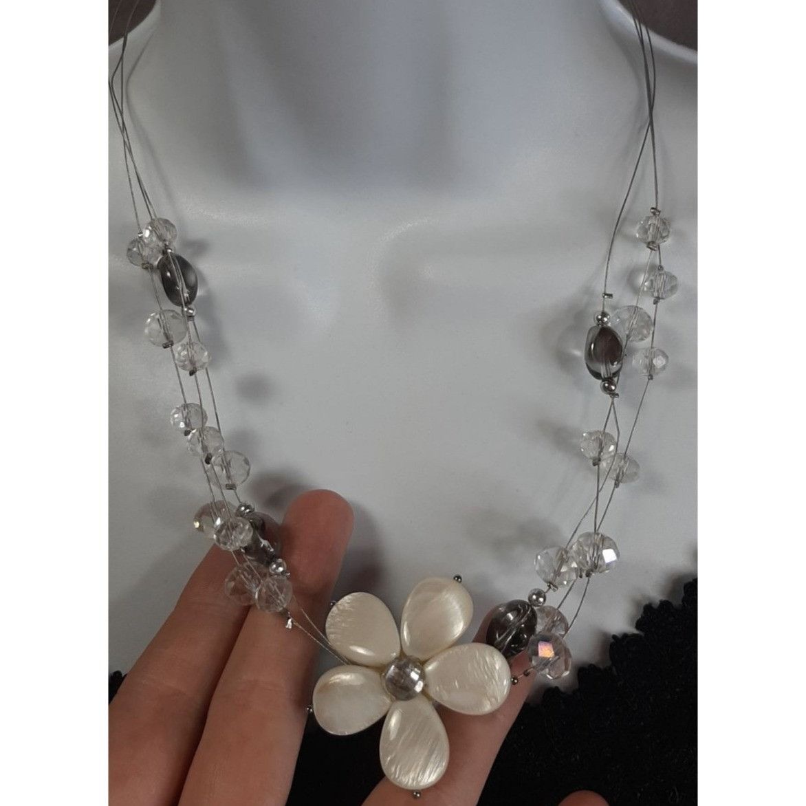 Other Vintage Fairycore Mermaidcore Shell Flower Pendant Necklace Size ONE SIZE - 1 Thumbnail