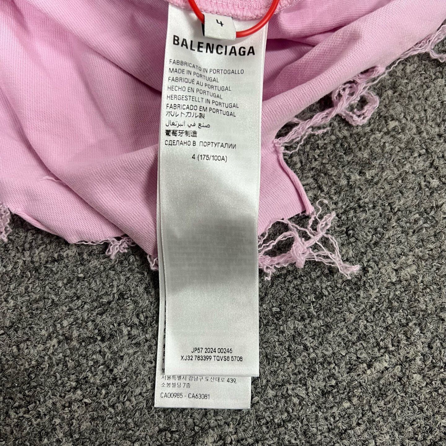 Balenciaga balenciaga distressed logo short-sleeve top Size US L / EU 52-54 / 3 - 6 Thumbnail