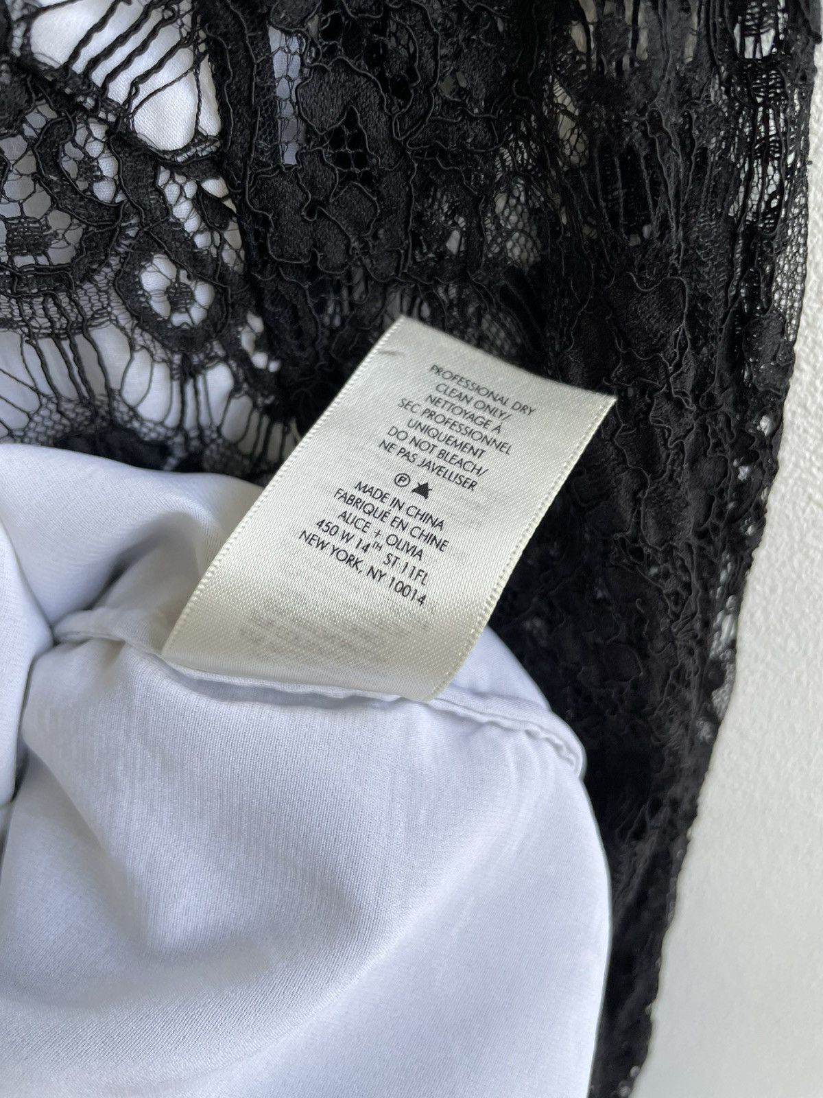 Alice + Olivia Alice + Olivia Shirt Long Sleeve Button Blouse Top Pullover Size XS / US 0-2 / IT 36-38 - 10 Thumbnail