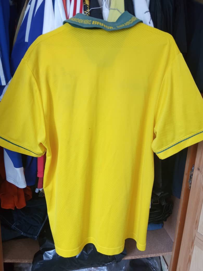 Umbro × Vintage Brazil 1994 Home Jersey Size US L / EU 52-54 / 3 - 2 Thumbnail