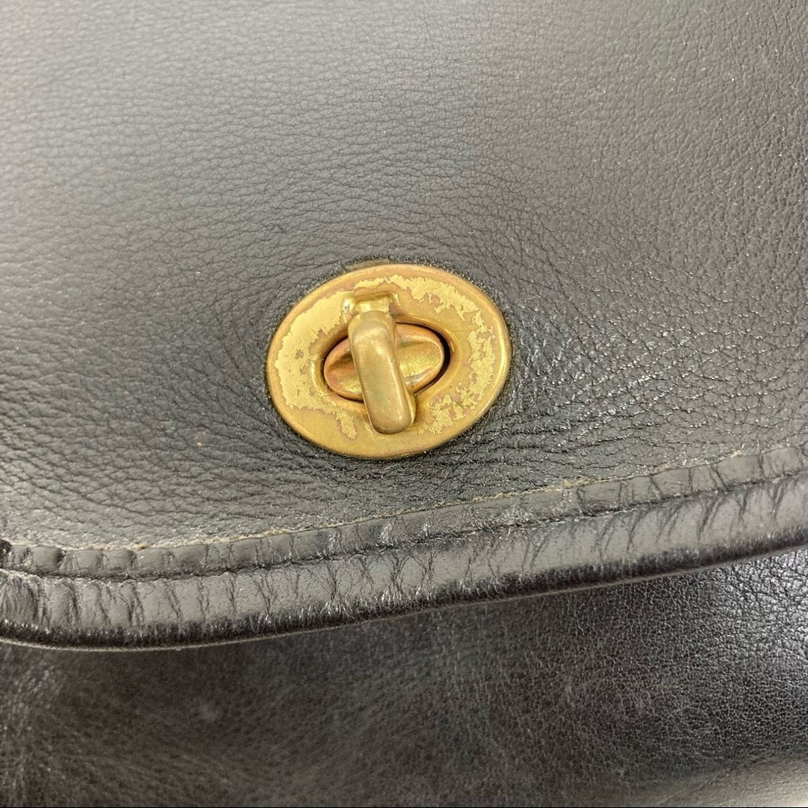 Coach Vintage Coach Black Leather Turnlock Crossbody Bag Size ONE SIZE - 5 Thumbnail