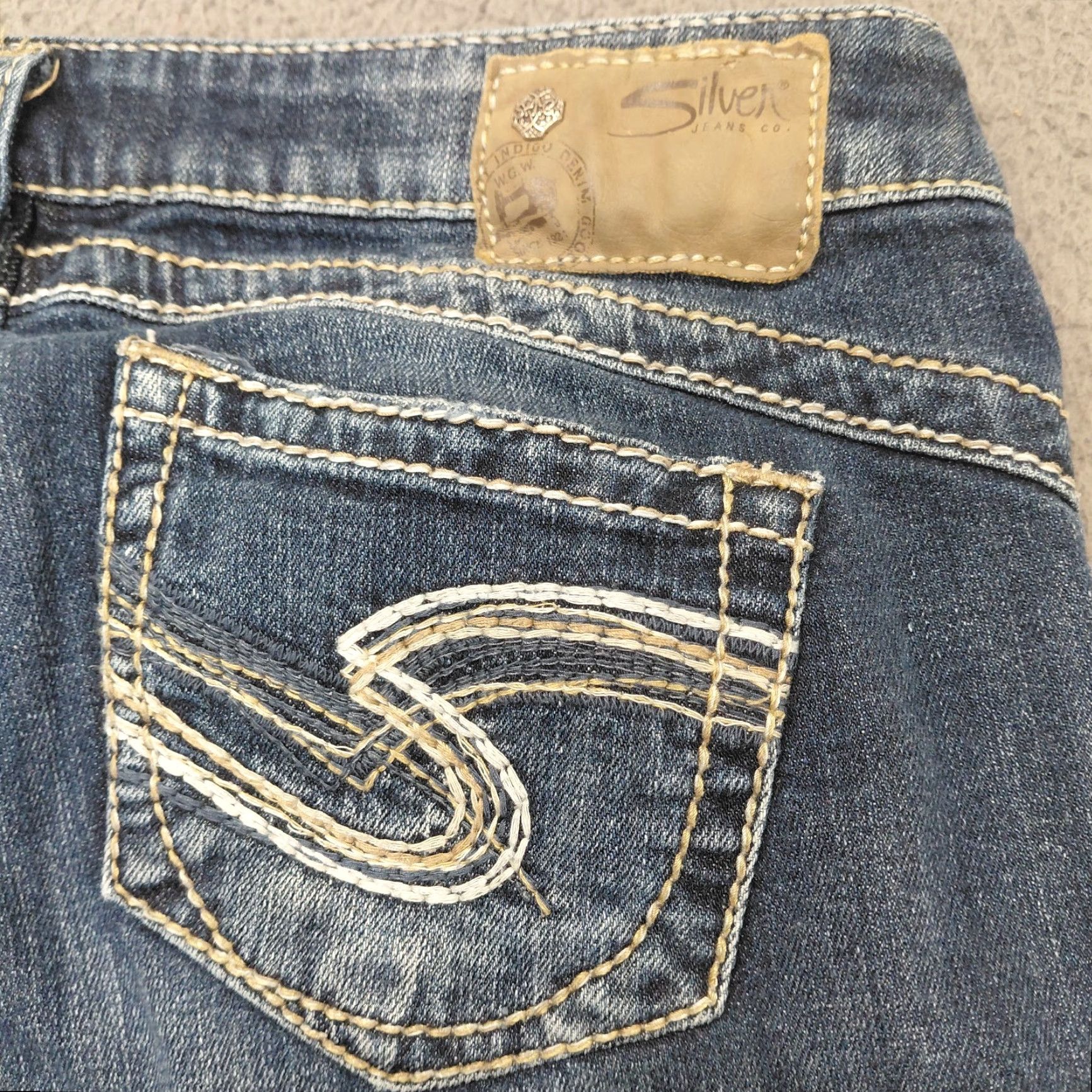 Vintage Silver Jeans Tuesday Capri Women 29 Blue Dark Wash Denim Casual Size 29" - 4 Thumbnail