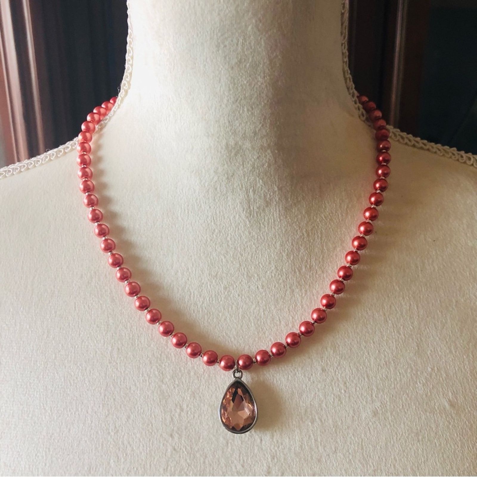 Handmade Handcrafted repurpose antique rose teardrop Pearl necklace Size ONE SIZE - 2 Thumbnail