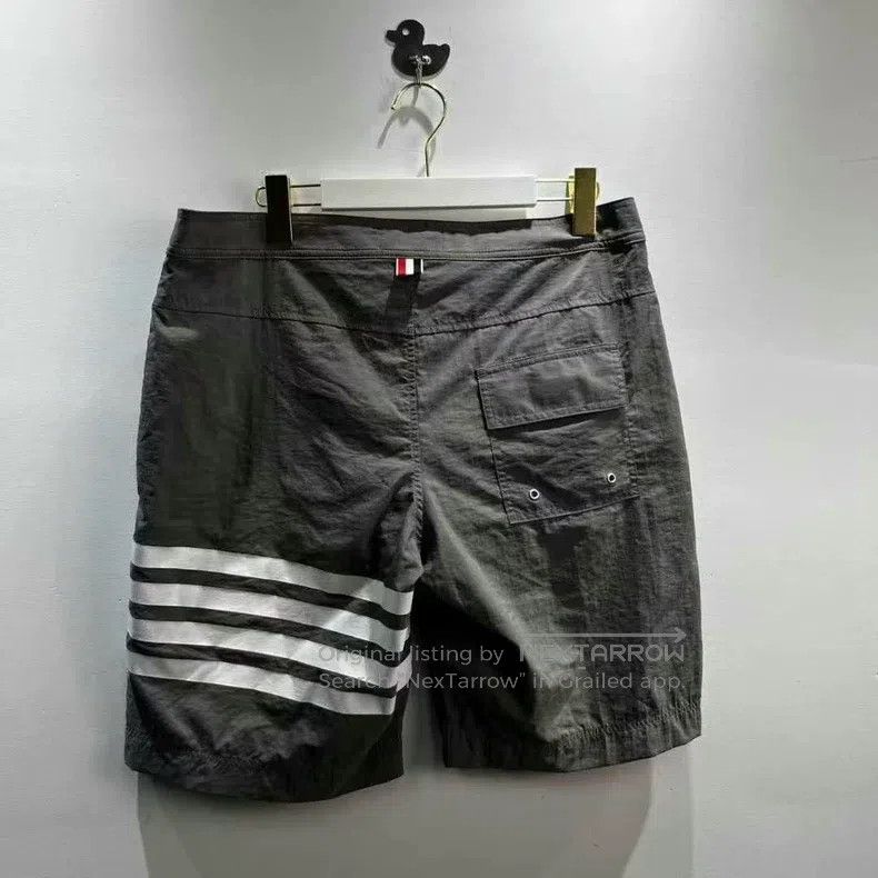 Thom Browne Thom Browne size 3 Grey Four Striped Shorts Size US 27 - 5 Thumbnail
