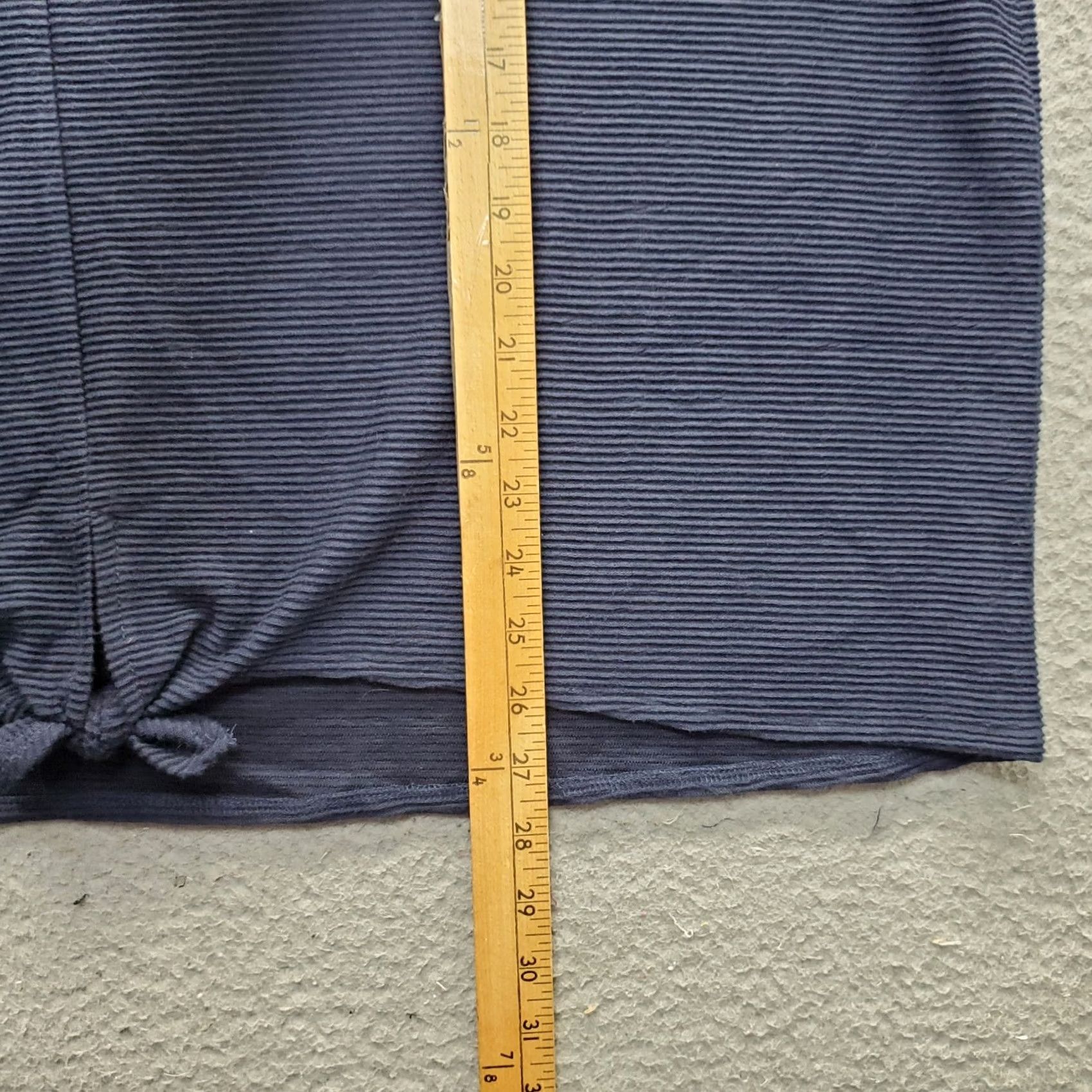 Loft Loft Tank Top Womens Size 24/26 Navy Ribbed Casual Sleeveless V-Neck Knot Hem Shirt Womens 24/26 Navy Tank (NWT) Size 4XL / US 24-26 - 4 Thumbnail