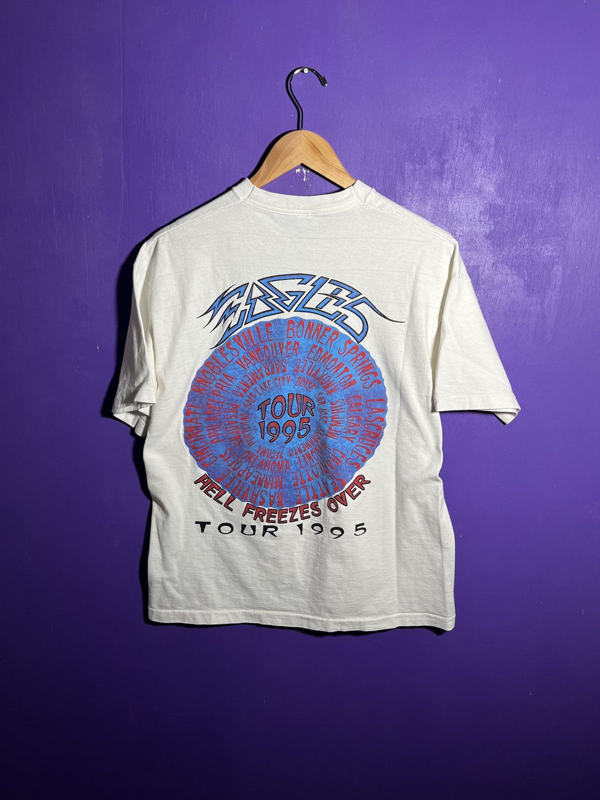 Band Tees × Vintage Vintage 1995 Eagles when hell freezes over t-shirt Size US L / EU 52-54 / 3 - 2 Thumbnail