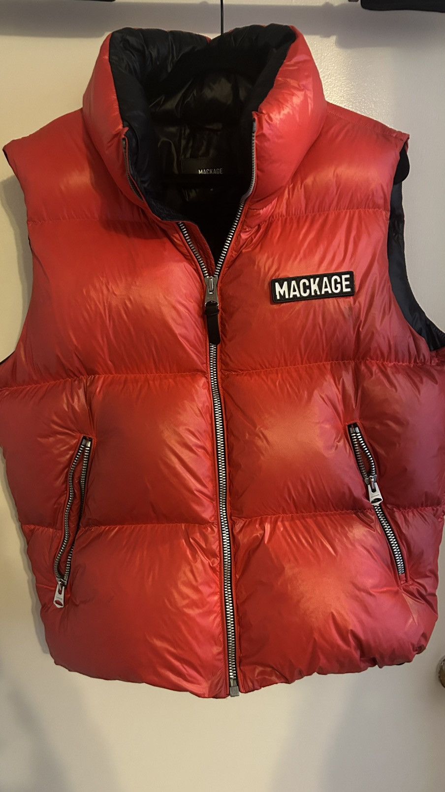 Mackage Mackage Men's KANE Lustrous Light Down Vest Size US M / EU 48-50 / 2 - 1 Thumbnail