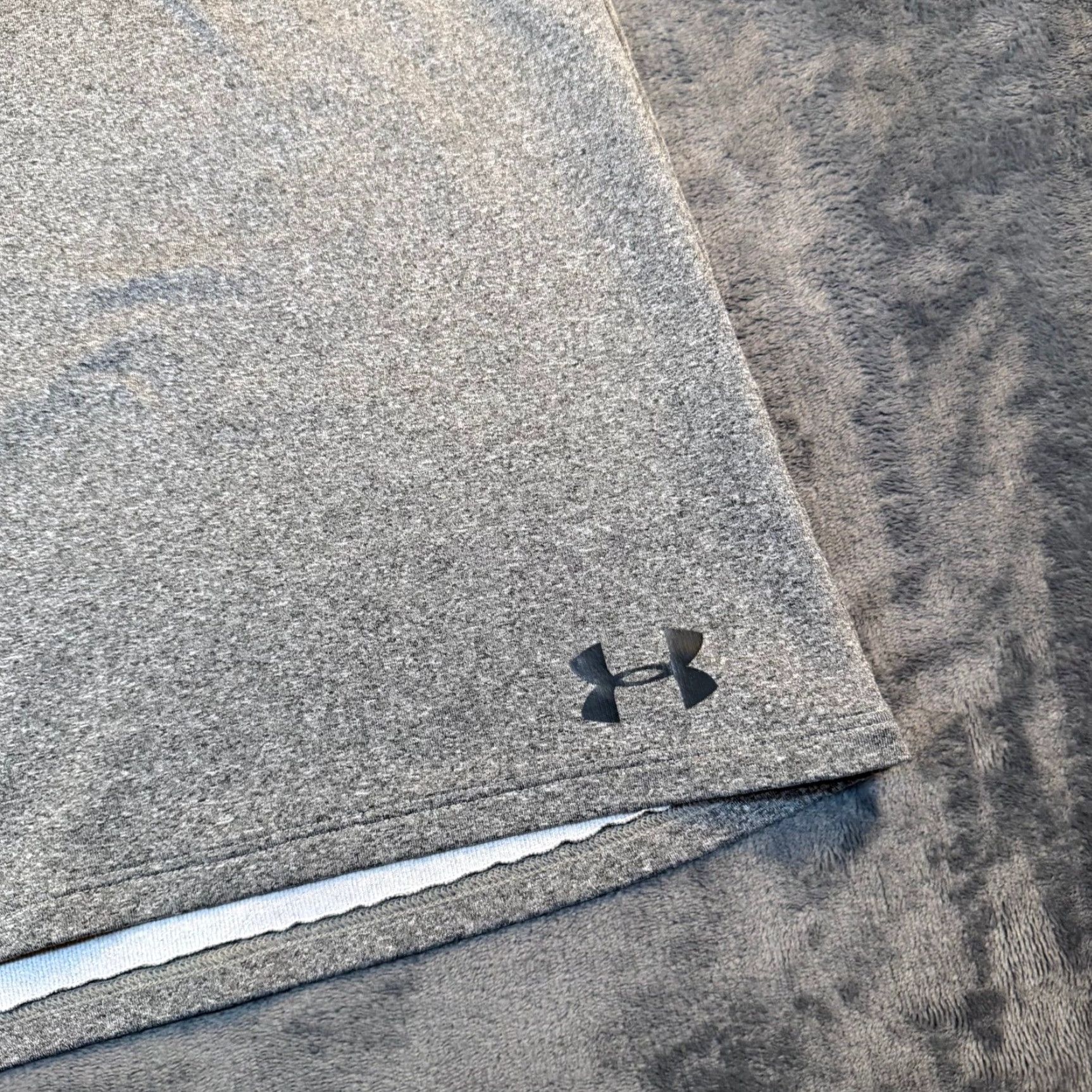 Under Armour Under Armour ColdGear Mock Neck Mens XXL Base Layer Gray Heathered Long Sleeve Shirt Size US XXL / EU 58 / 5 - 6 Thumbnail
