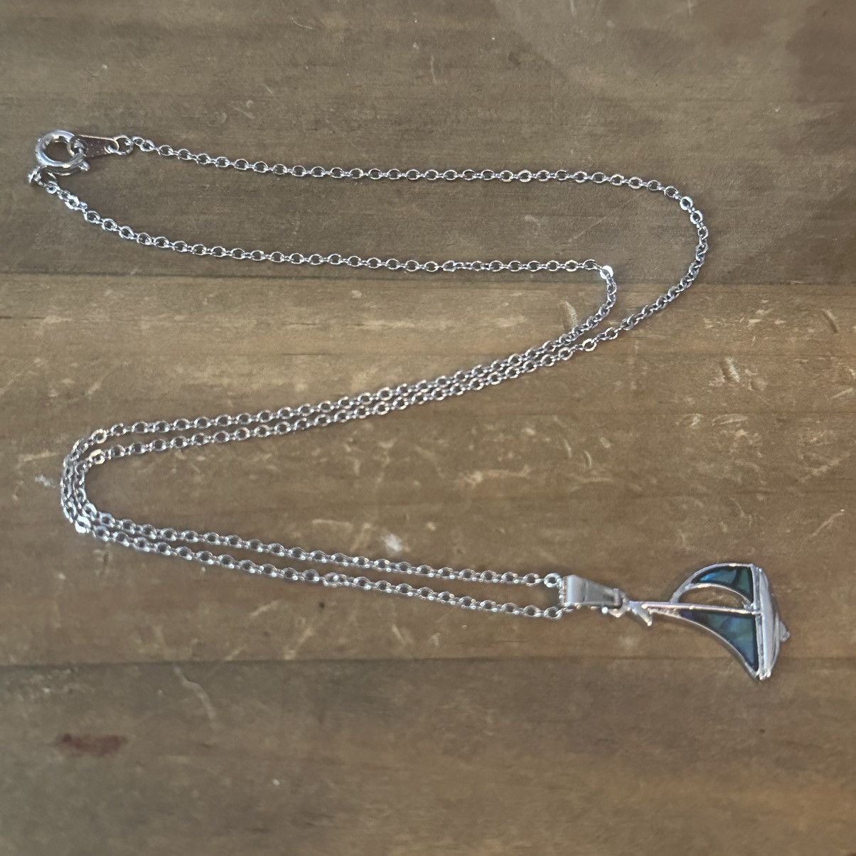 Vintage Vintage silver tone abalone sailboat pendant necklace Size ONE SIZE - 2 Thumbnail