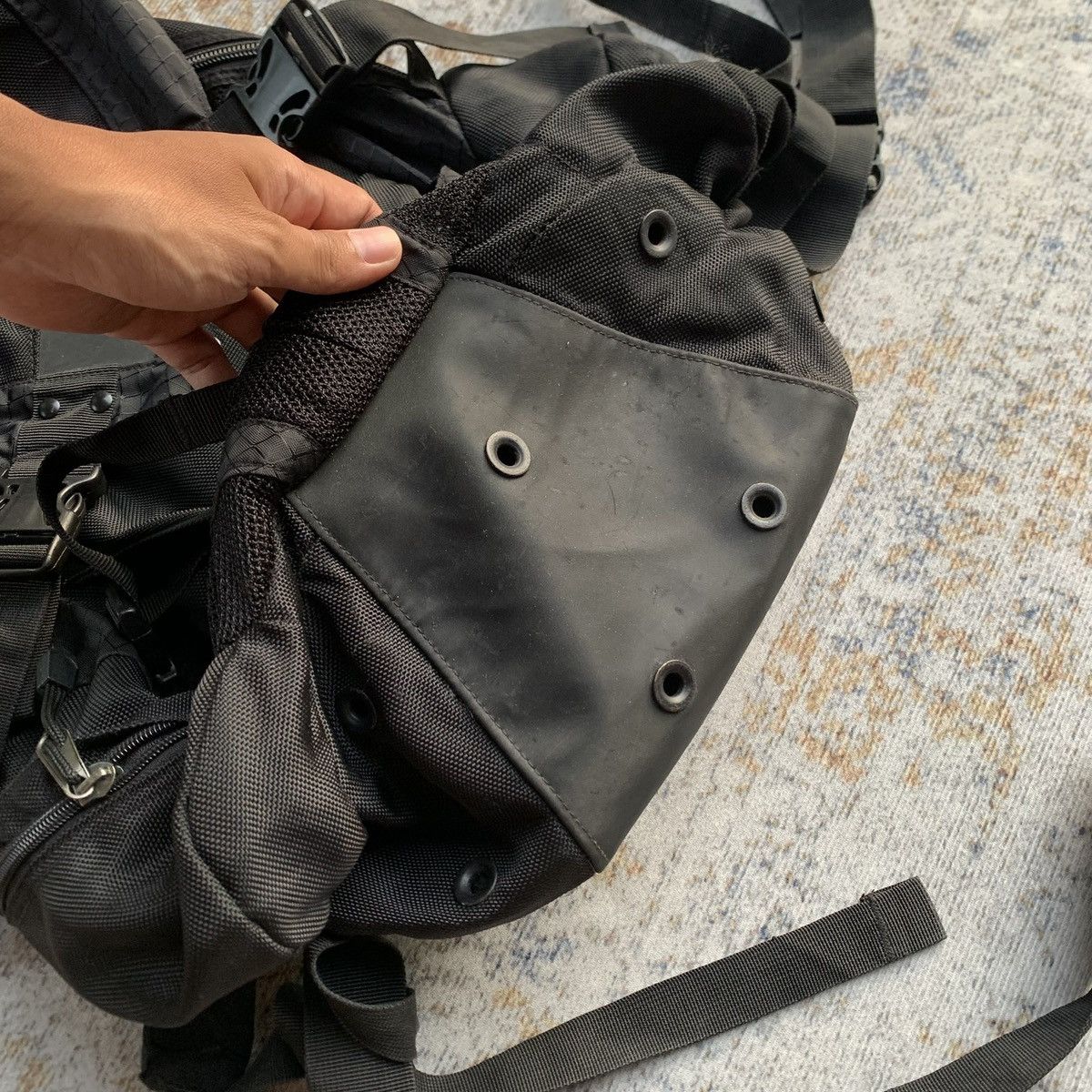 Oakley Vintage Rare Oakley Icon Backpack 2.0 Black - Y2K Bag Size ONE SIZE - 10 Thumbnail