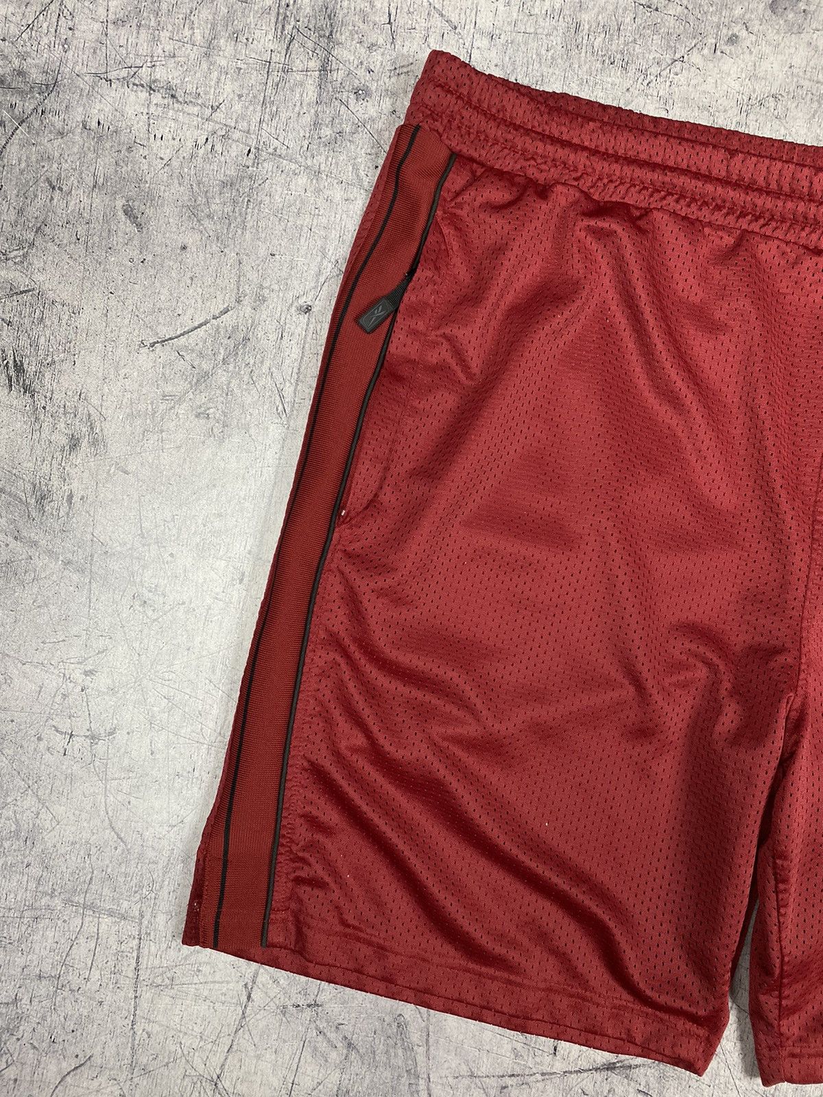 NFL × Reebok Vintage 00s Reebok Coyotes NFL Shorts Size US 35 - 6 Thumbnail