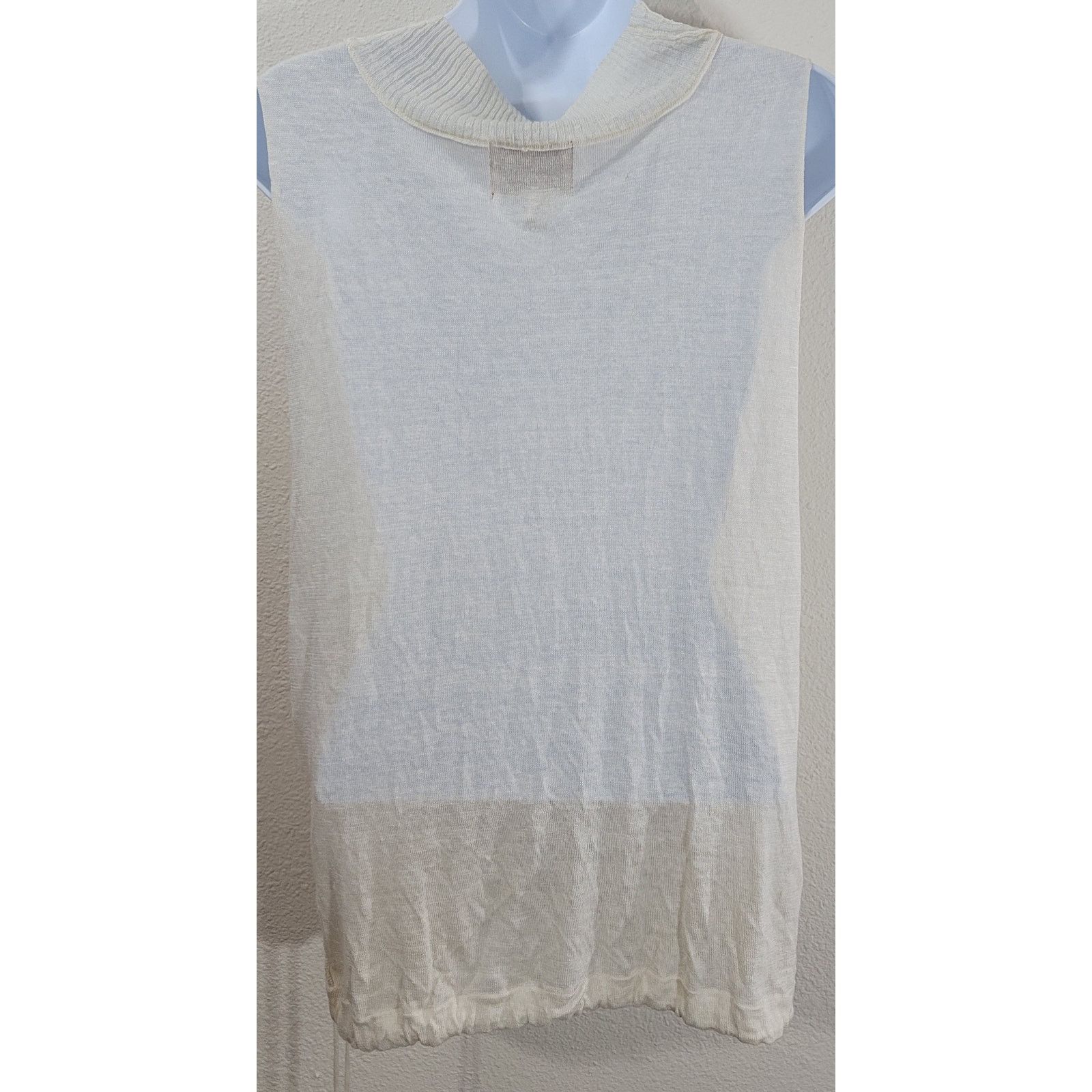 Banana Republic Banana Republic Heritage Cream Kangaroo Pouch Shirt XSP Size XS / US 0-2 / IT 36-38 - 2 Thumbnail