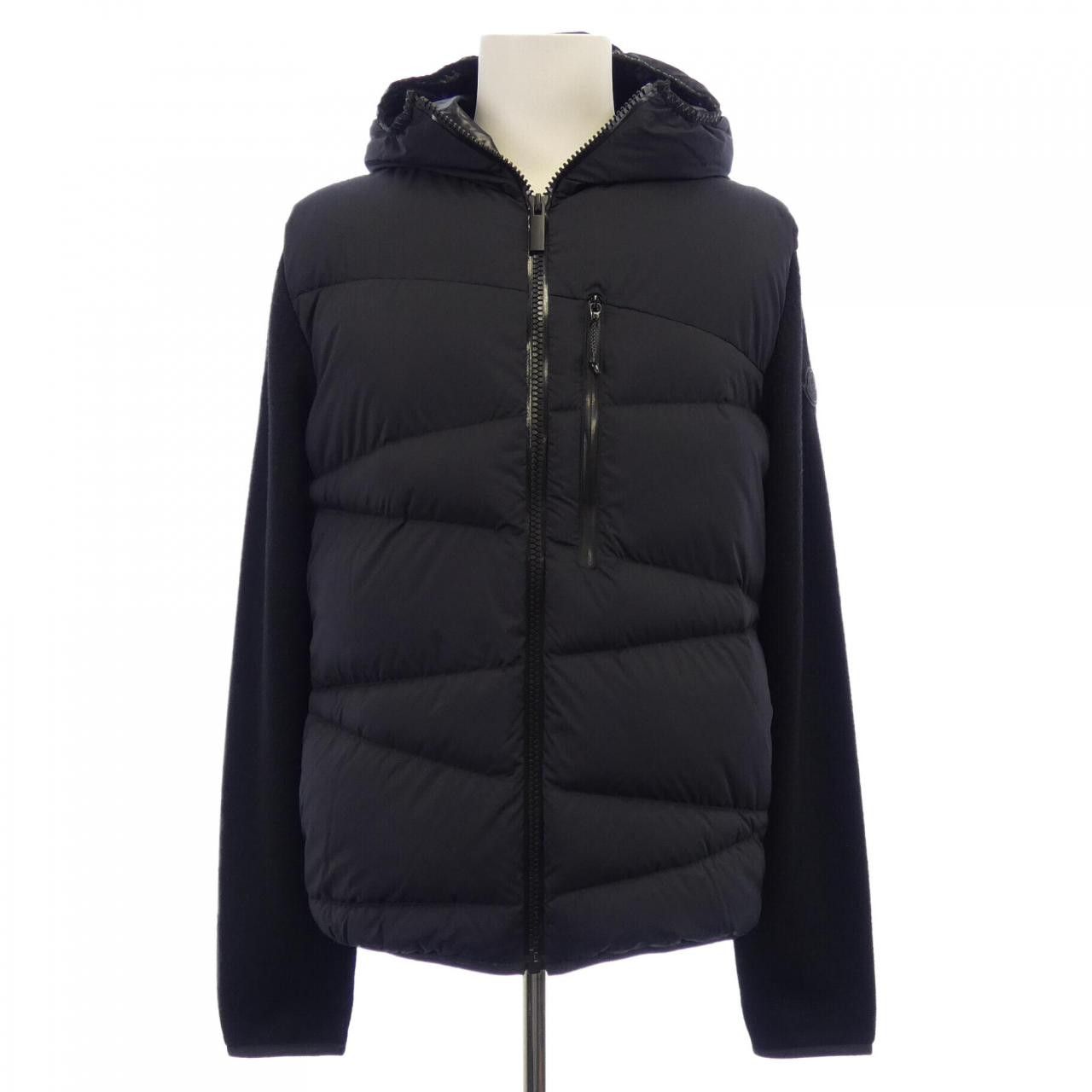 Moncler Moncler MONCLER Down Jacket Textile Outerwear 20919B00010 DUTY FREE for USA Size ONE SIZE - 1 Thumbnail