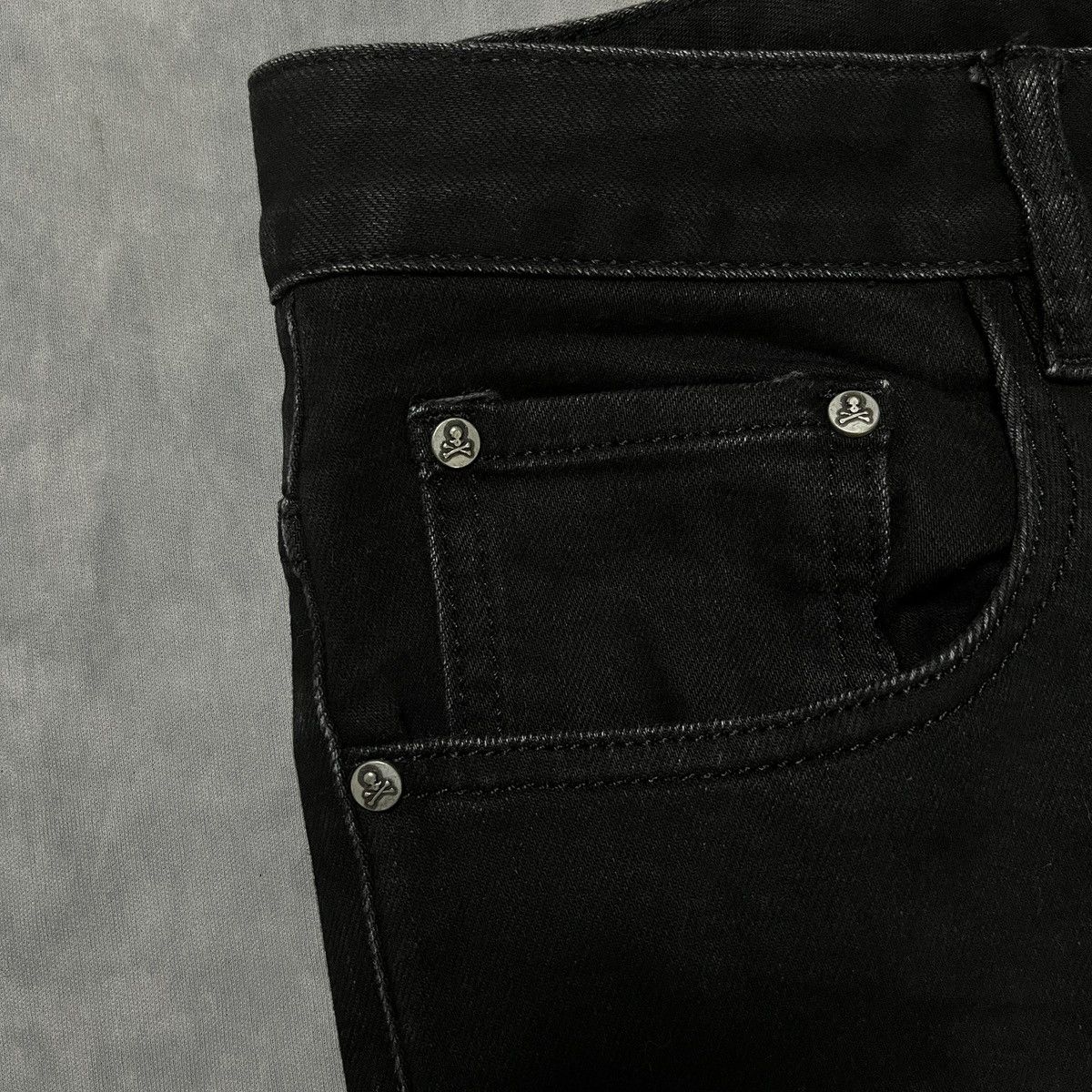 Japanese Brand Rhinestone Skull Embellished Denim Punk Rock Luxury Jeans Size US 38 / EU 54 - 5 Thumbnail