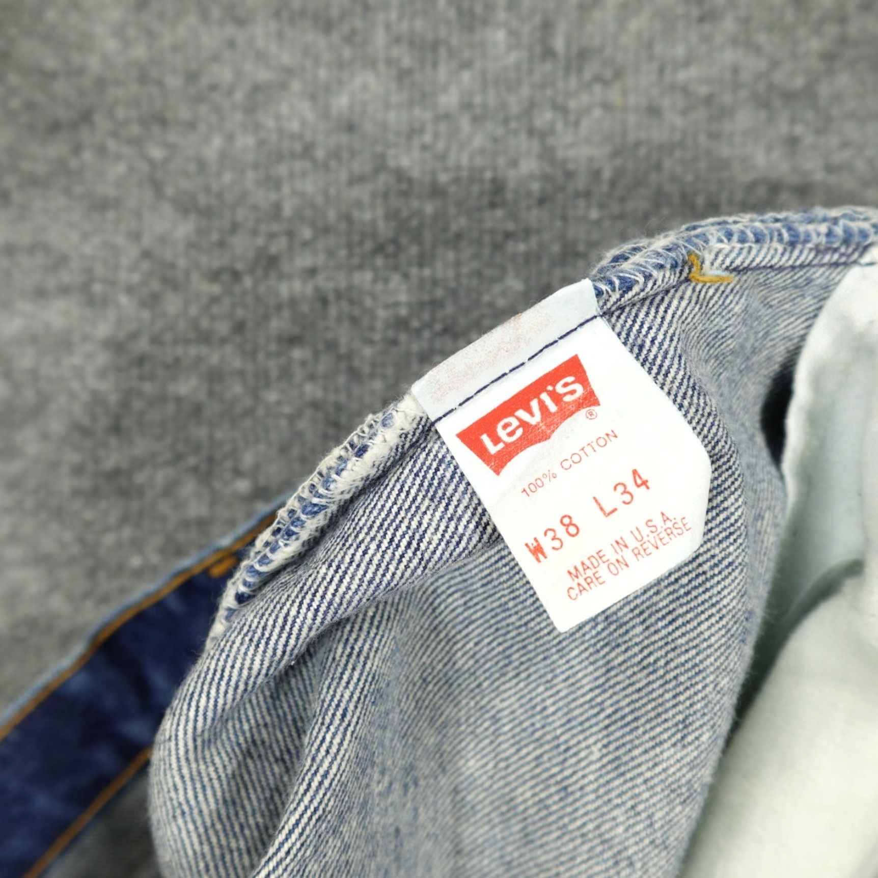 Levi's VINTAGE Levi's 505 Jeans Mens 38x34 Blue Regular Fit Straight Leg Made in USA Size US 38 / EU 54 - 7 Thumbnail