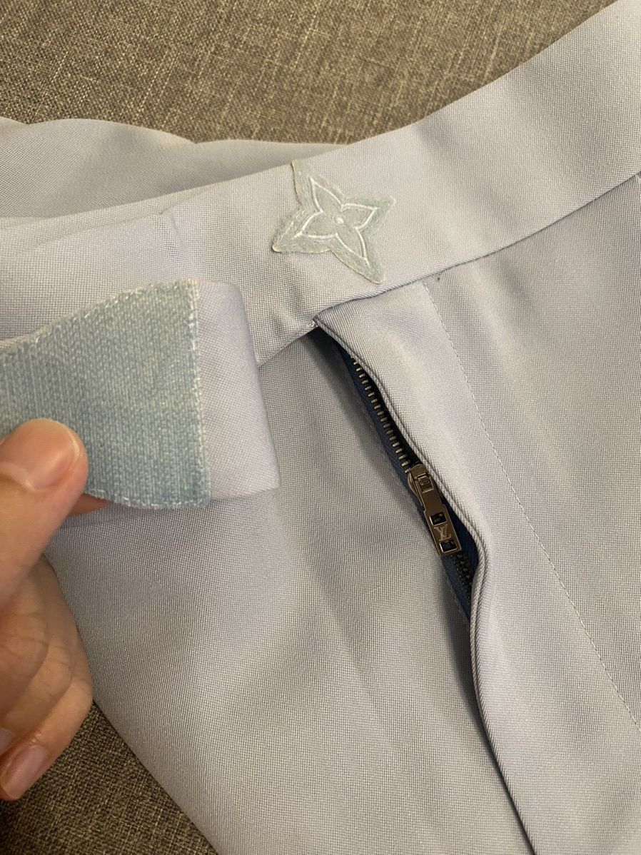 Louis Vuitton × Virgil Abloh Louis Vuitton light blue wool gardening shorts 40 Size US 32 / EU 48 - 5 Thumbnail