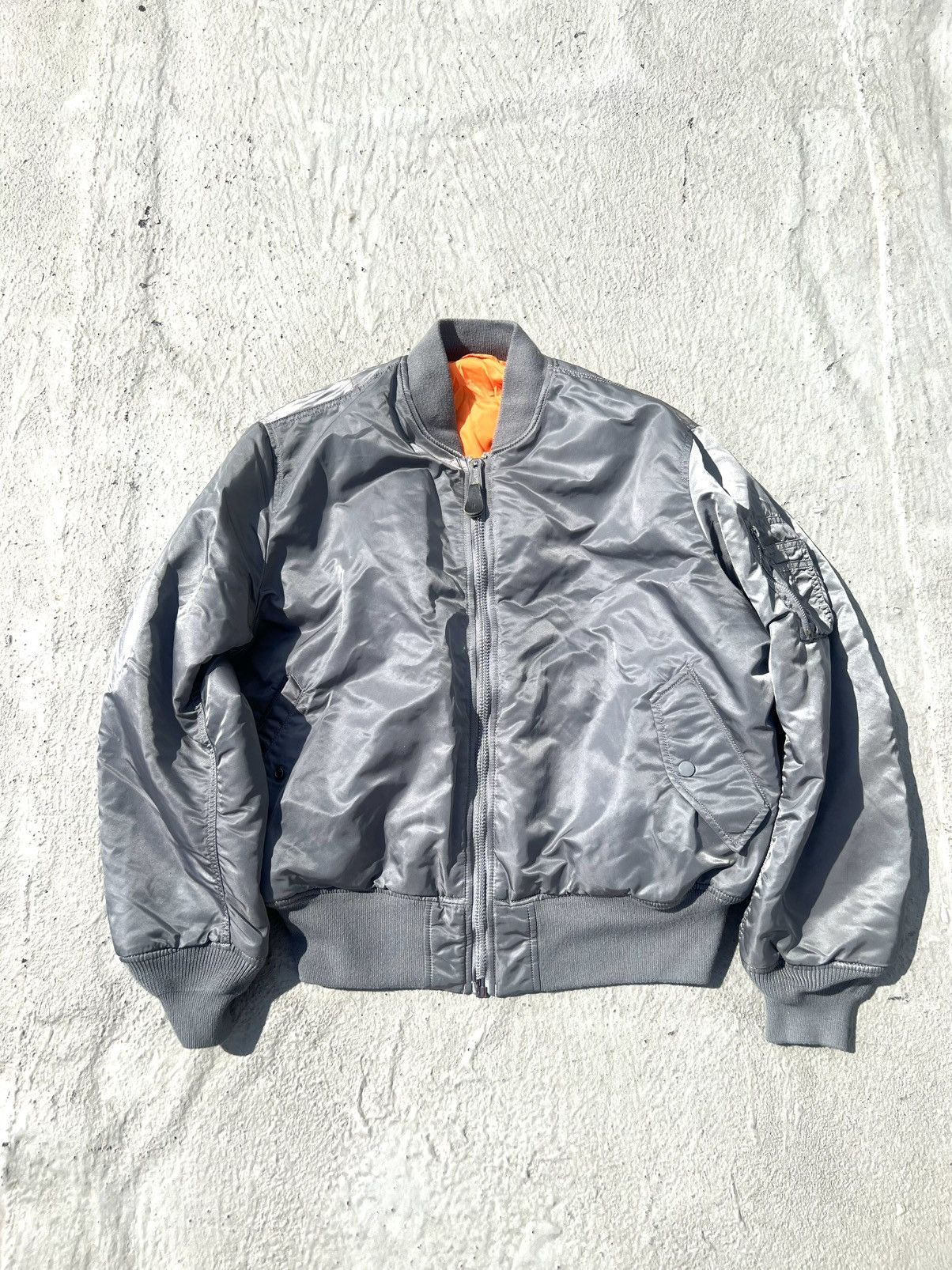 Alpha Industries Alpha Industries Silver Bomber Jacket Size US XL / EU 56 / 4 - 1 Thumbnail