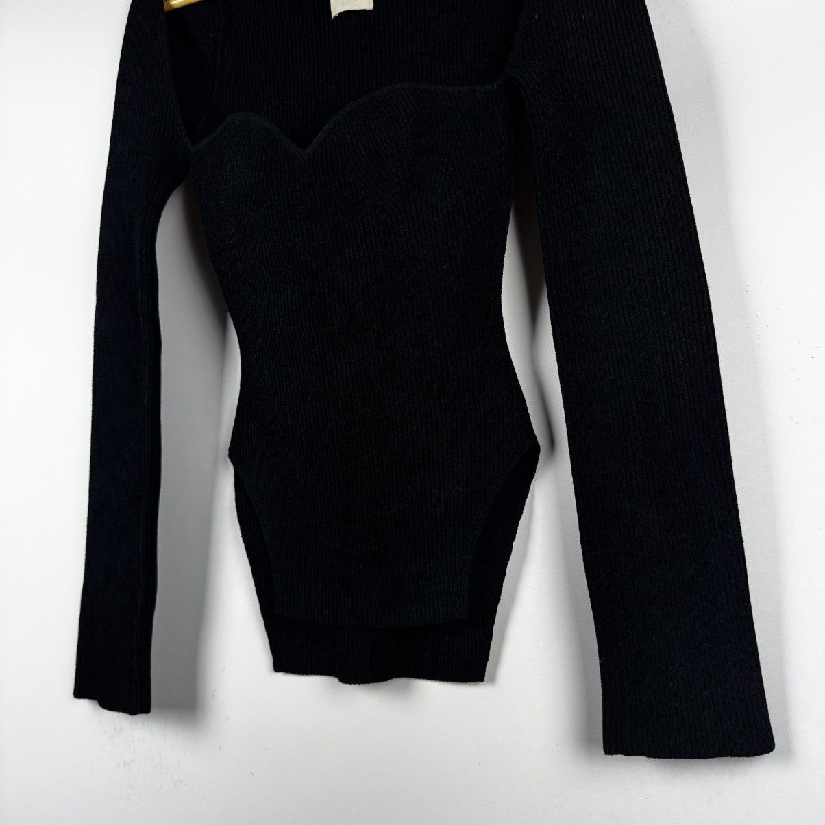KHAITE Khaite Ista Rib Knit Sweetheart Neck Sweater Top LongSleeve Size S / US 4 / IT 40 - 8 Thumbnail