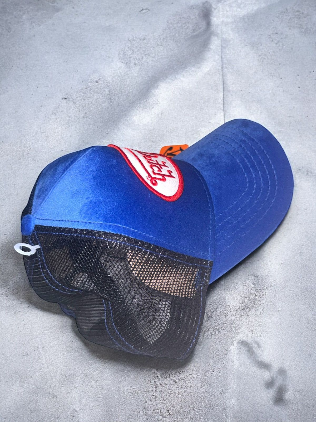 Von Dutch Von Dutch Trucker Hat Blue Velvet Upside Down Embroidered Size ONE SIZE - 5 Thumbnail