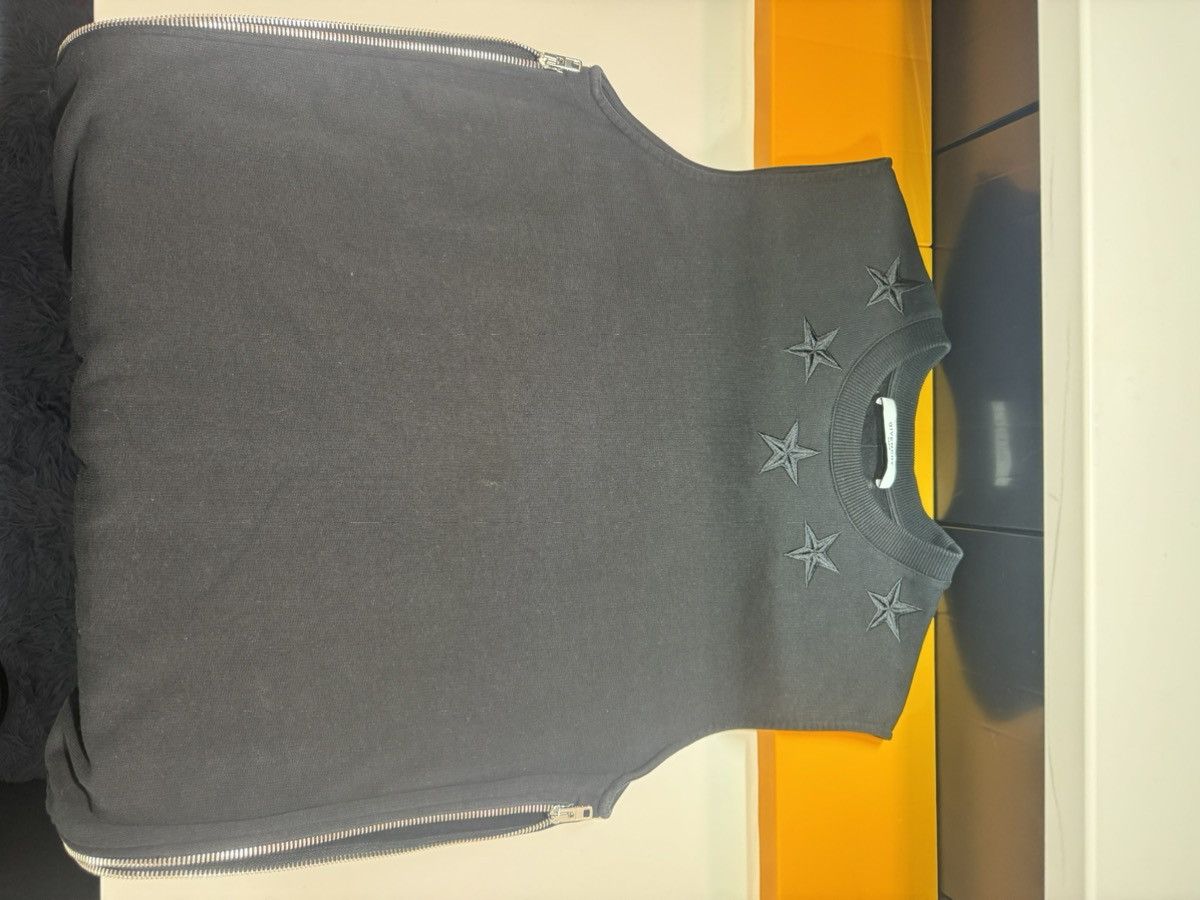 Givenchy Givenchy Sweater Vest Size US M / EU 48-50 / 2 - 12 Thumbnail