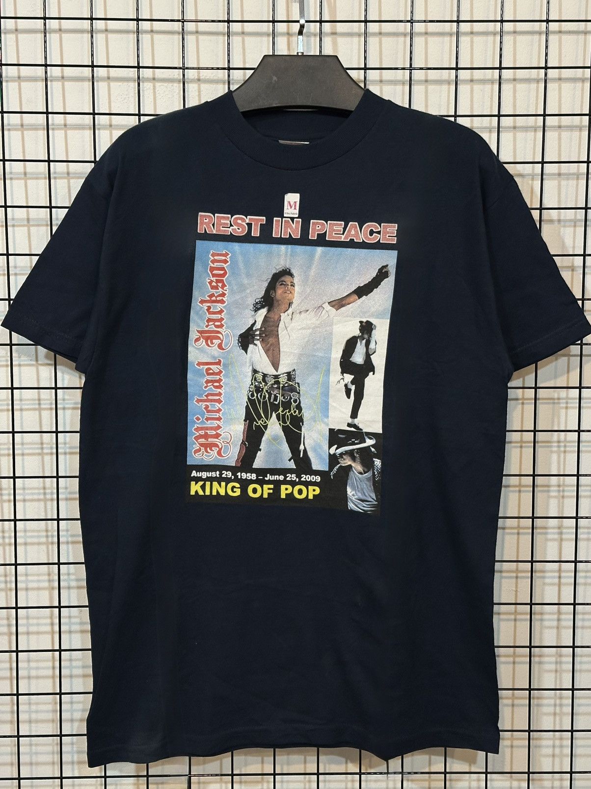 Alstyle Vintage y2k Michael Jackson "King of Pop" Tee Size US M / EU 48-50 / 2 - 1 Thumbnail